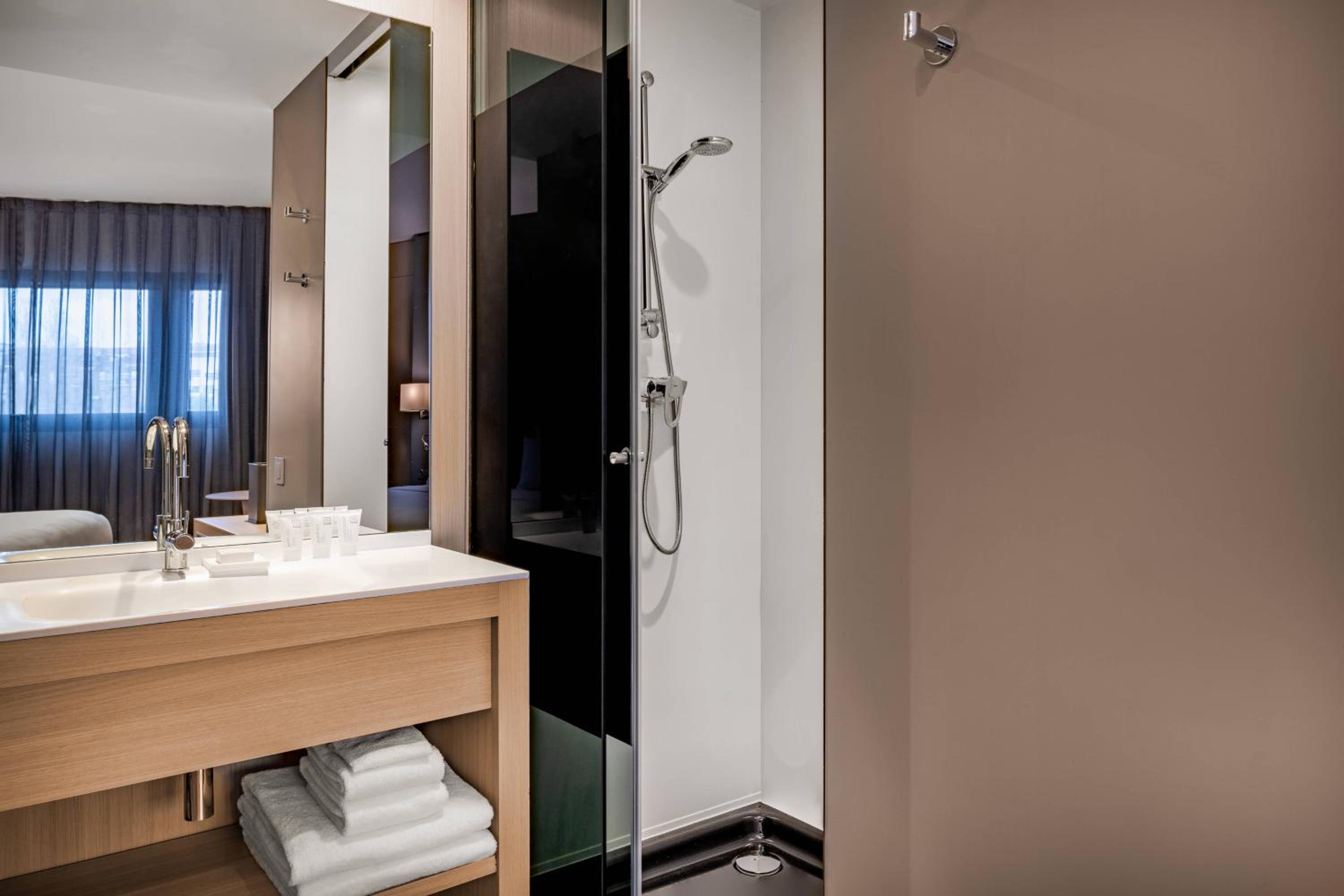 Standard Triple, Guest room, 1 King