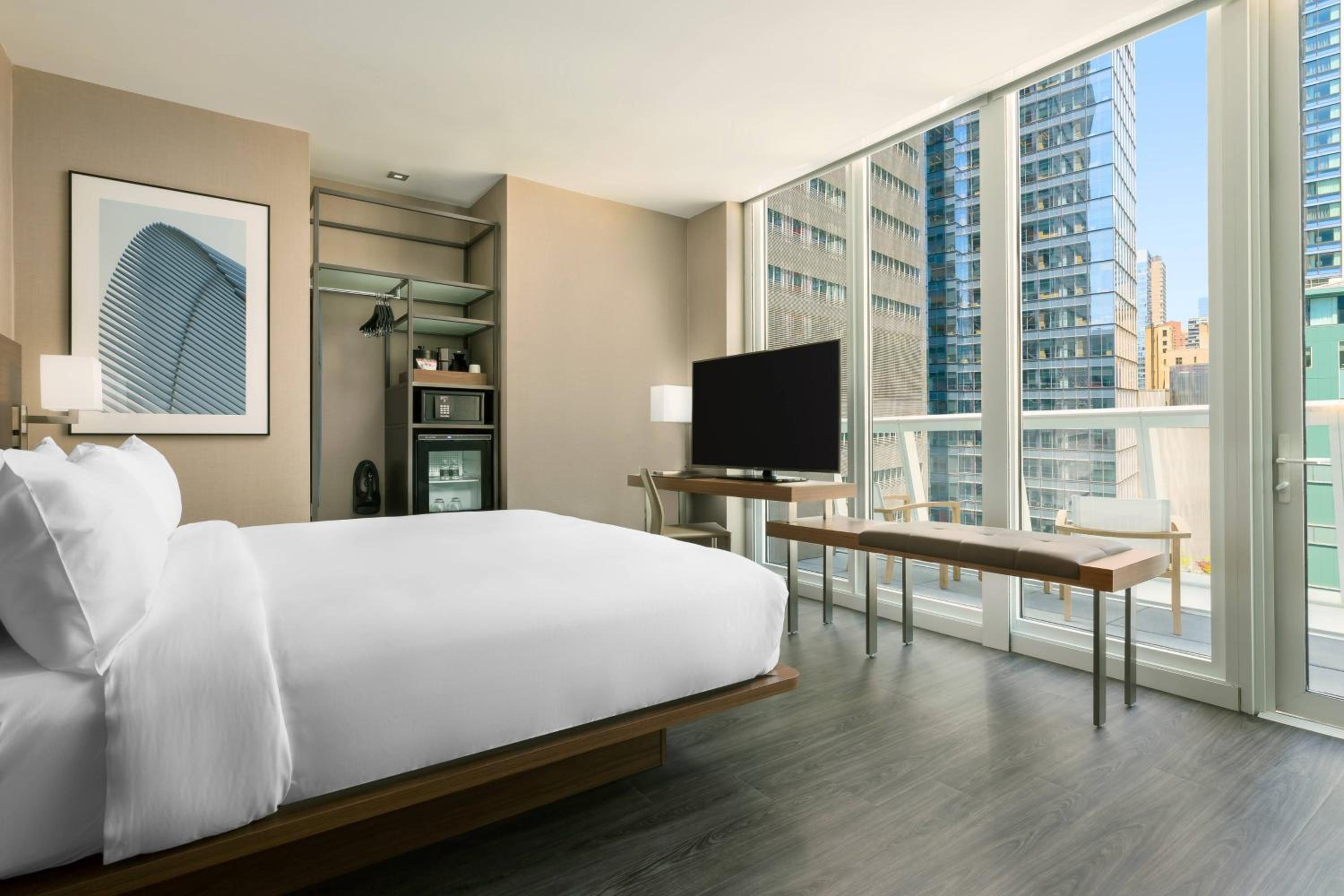 King Room with Balcony photo 1