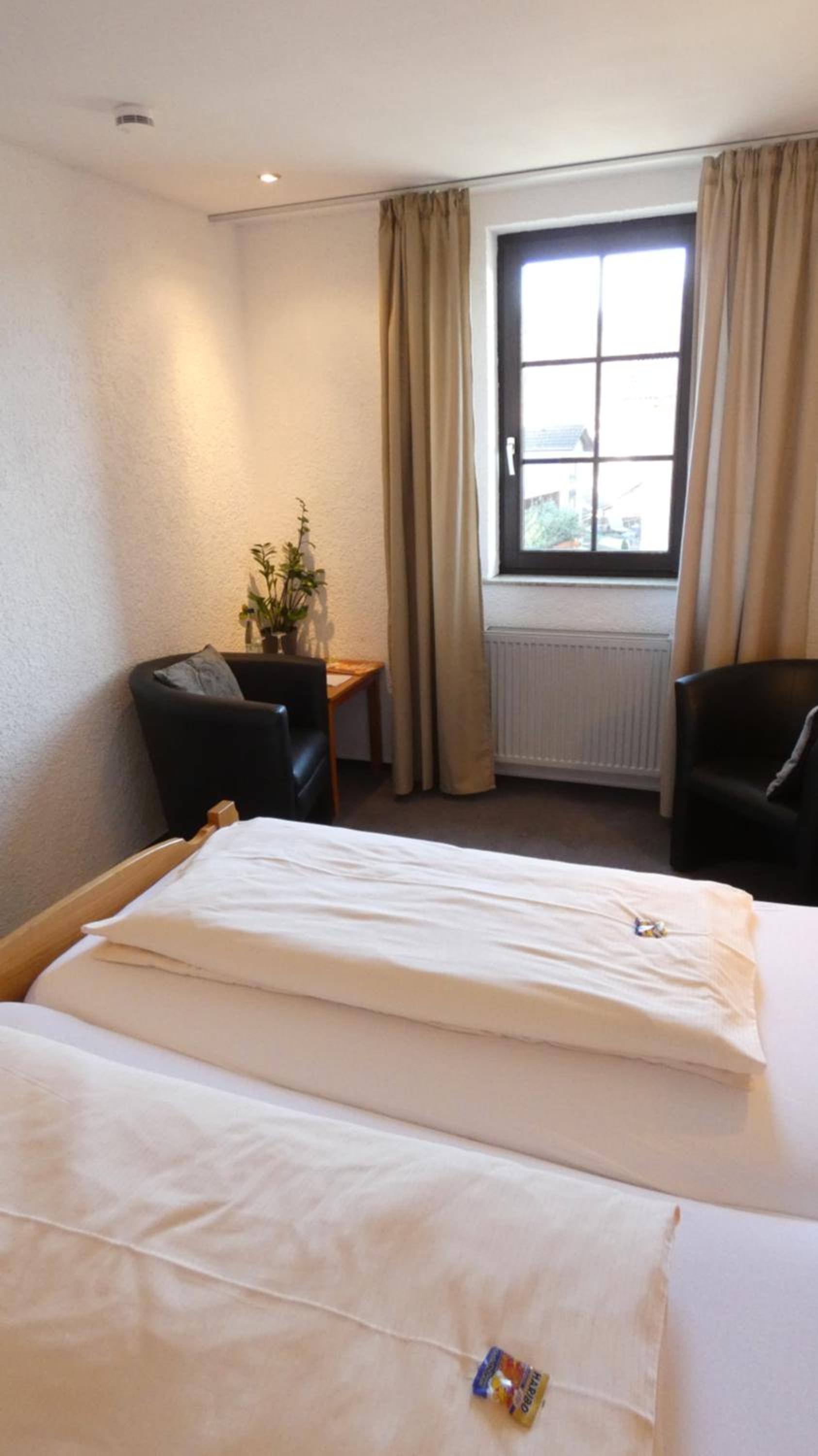 Economy Double Room photo 3
