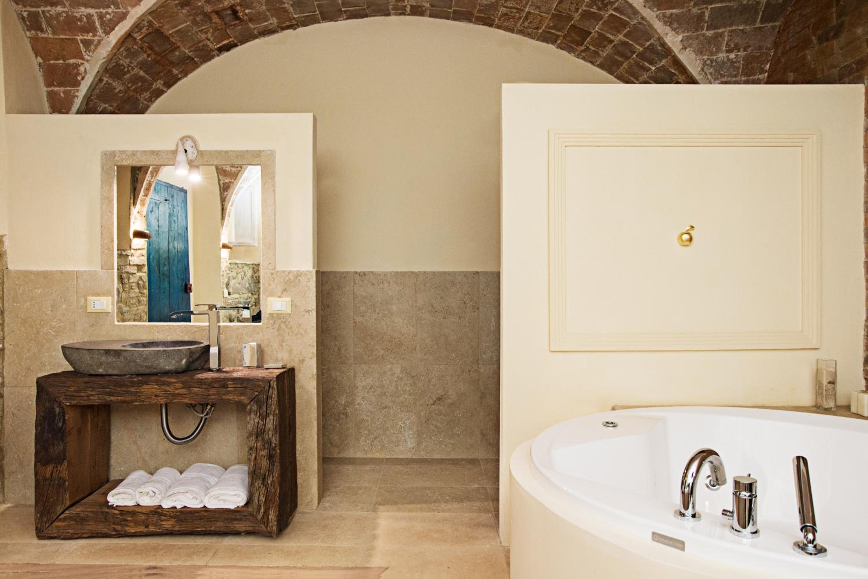 Junior Suite - Photo 6