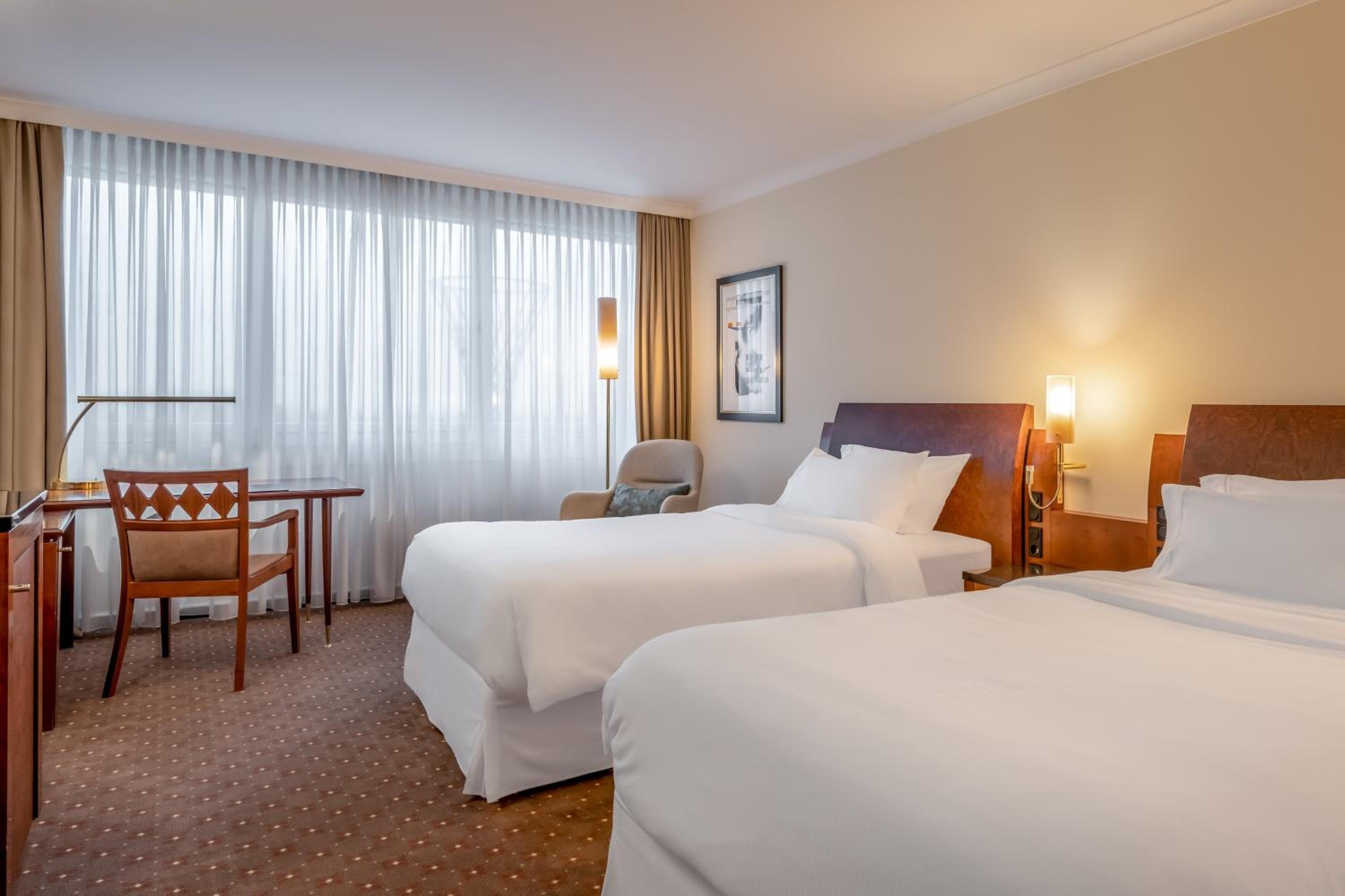 Deluxe Twin Room - Photo 1