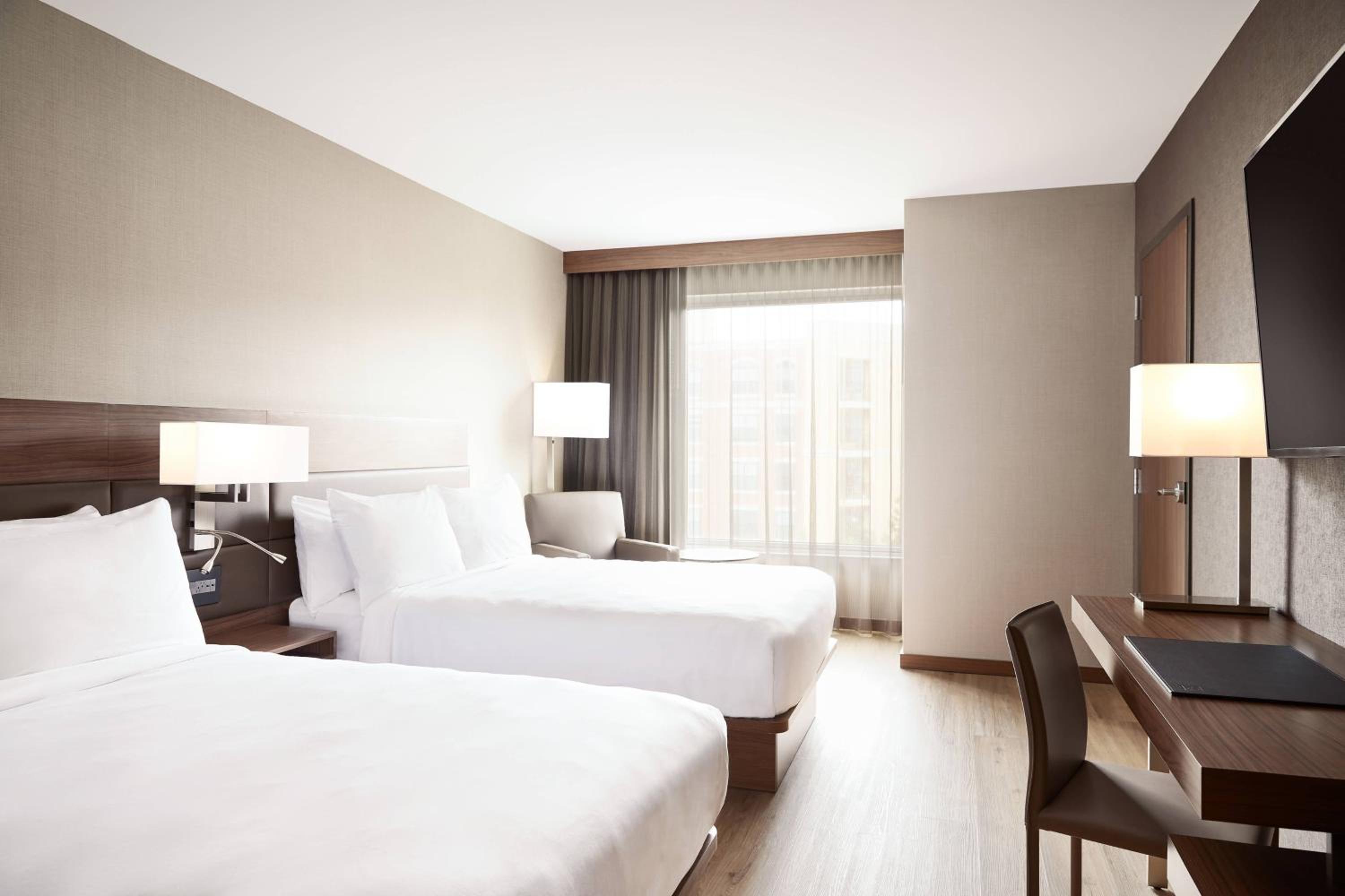 Standard Double Room with Two Double Beds - Photo 1