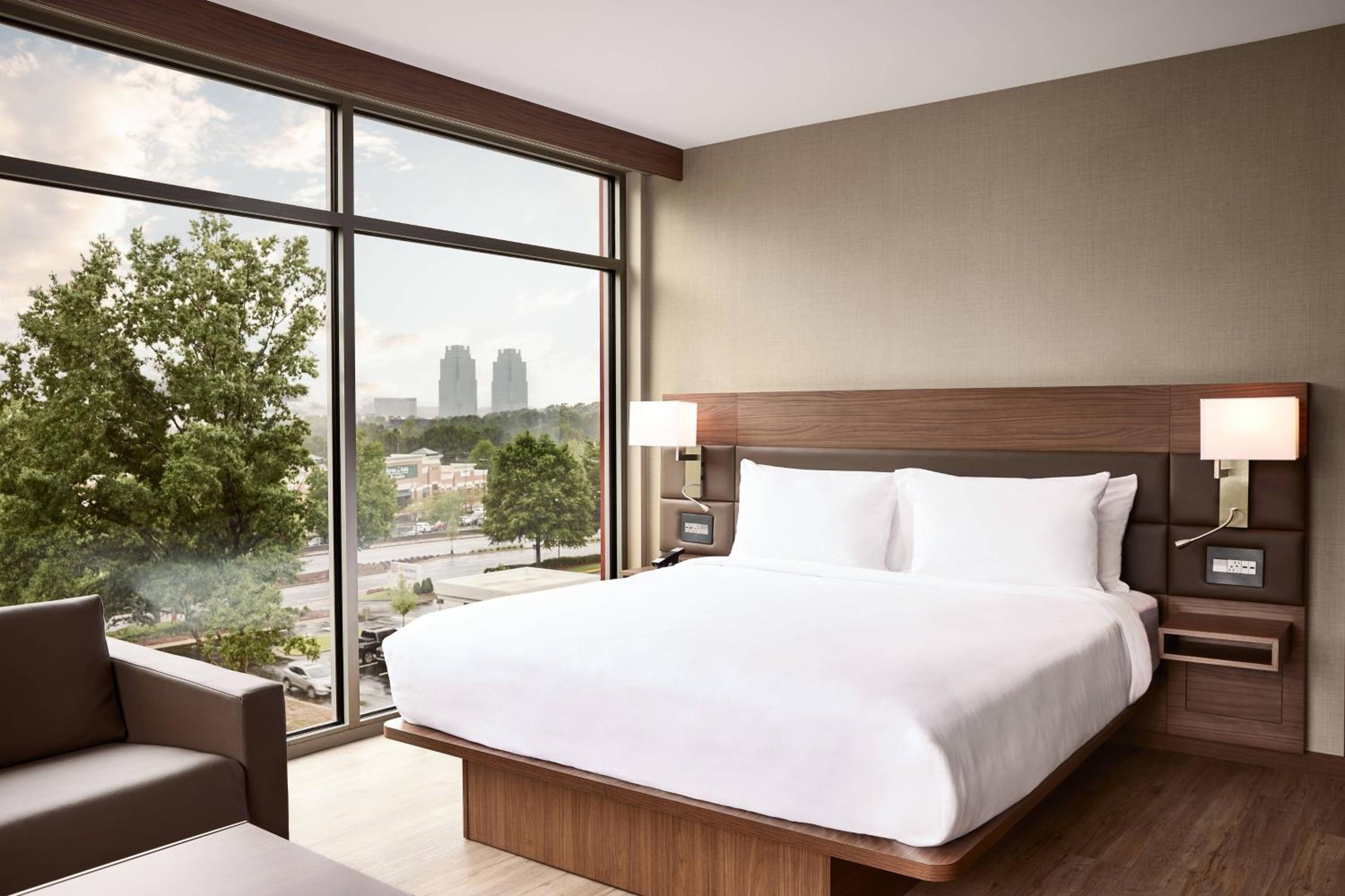 Corner King Guest Room