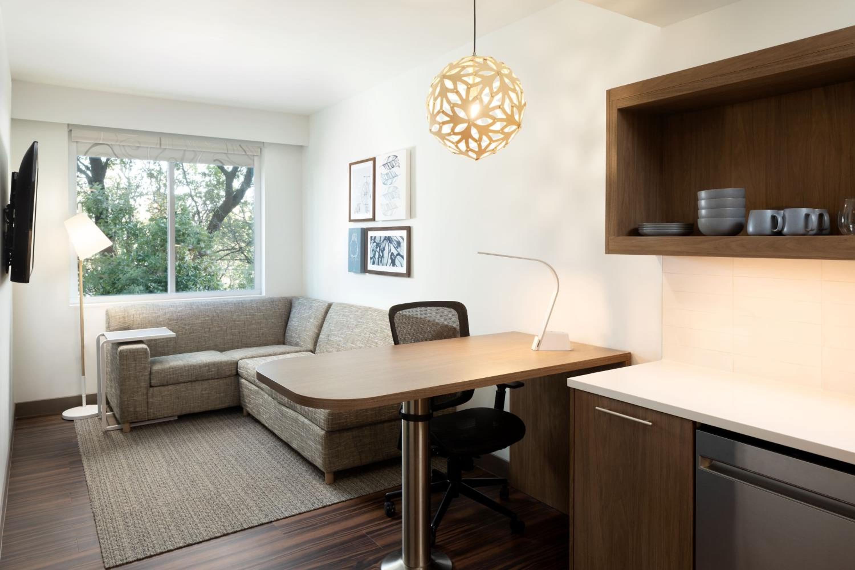 One-Bedroom King Suite with Sofa Bed - Photo 5