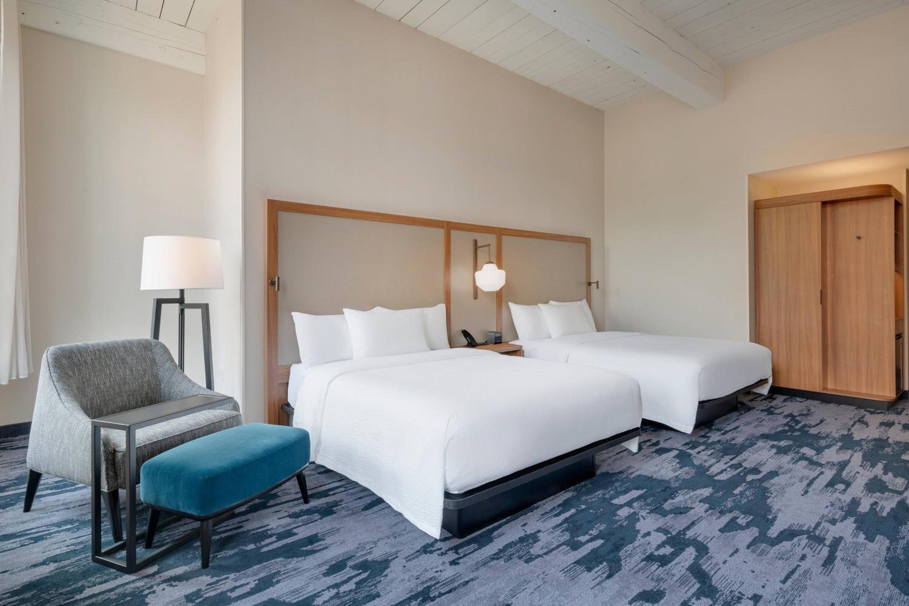 Double Queen Room - Photo 1