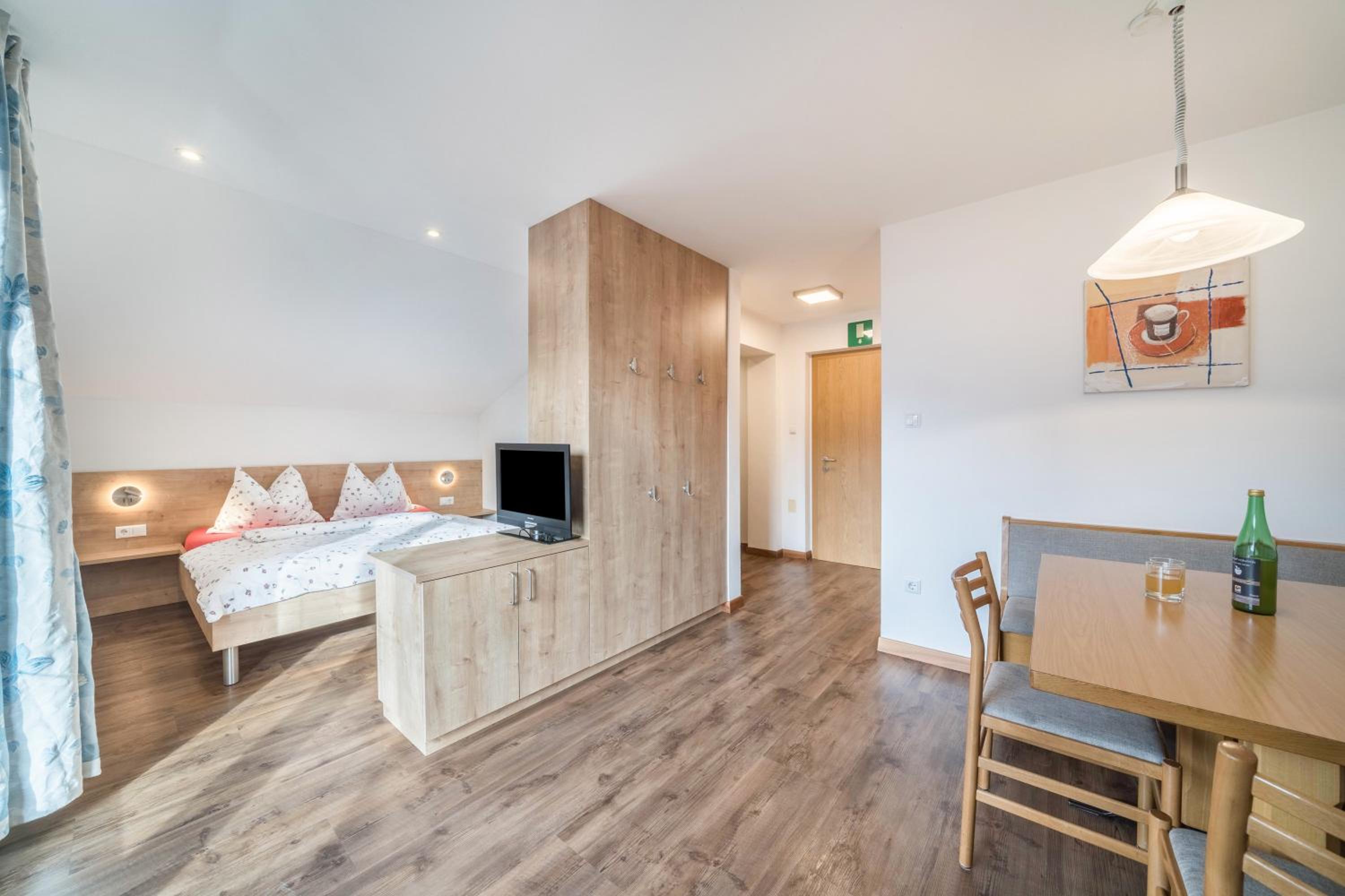Two-Bedroom Deluxe Apartment with Garden View