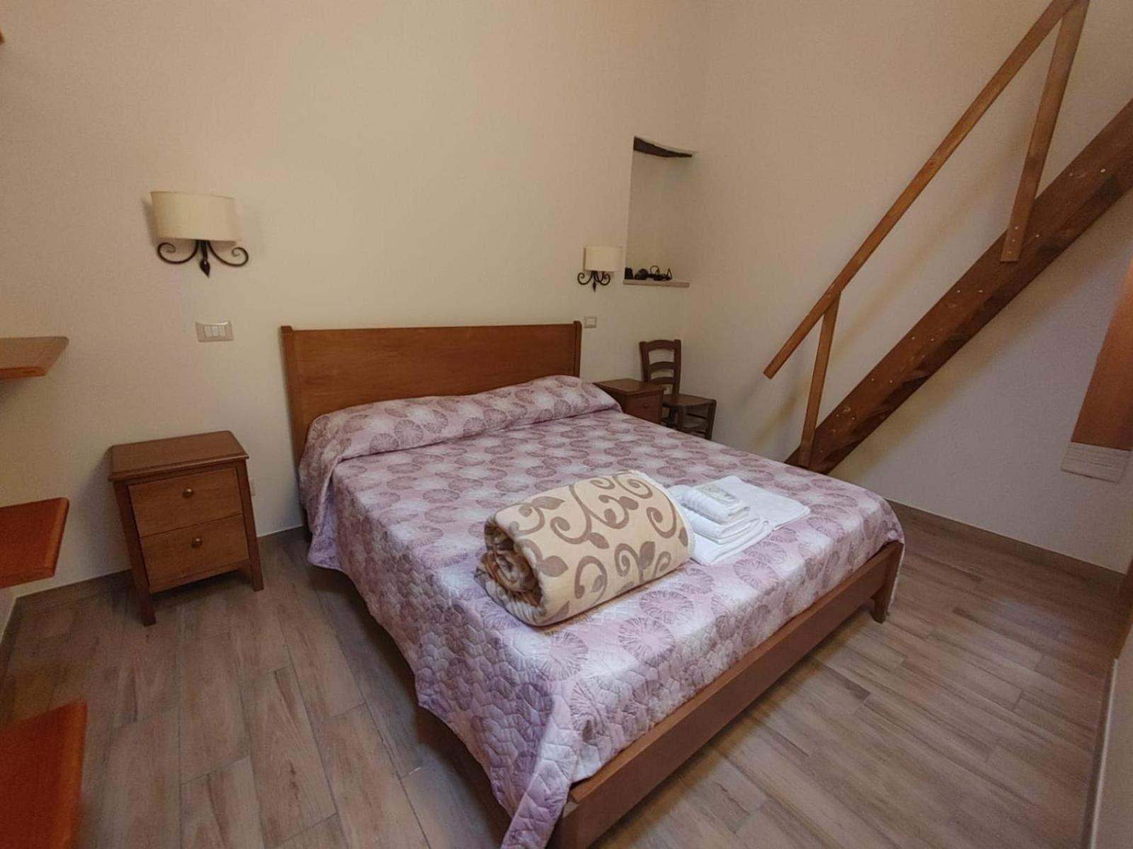 Small Double Room photo 1