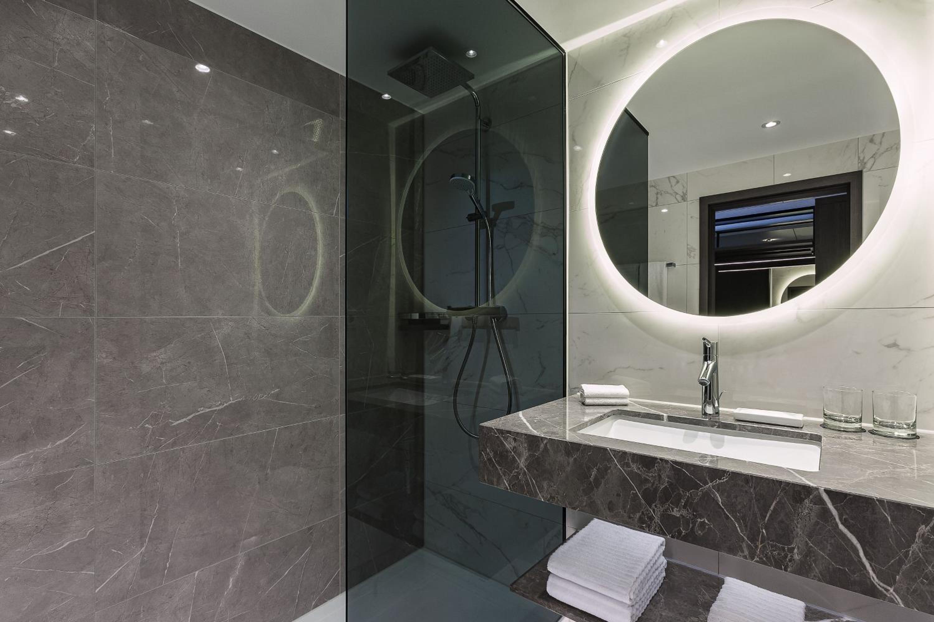 Deluxe Double Room with City View