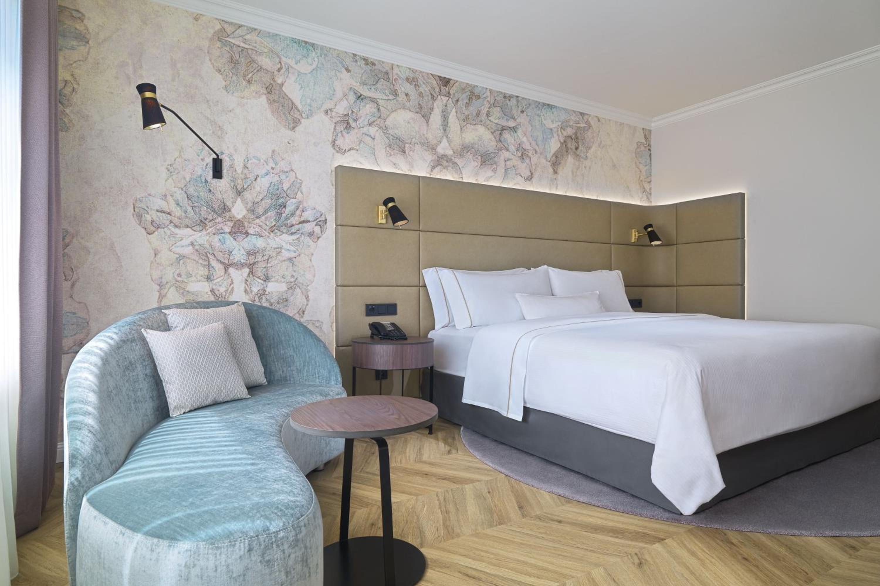 Deluxe Double Room with City View