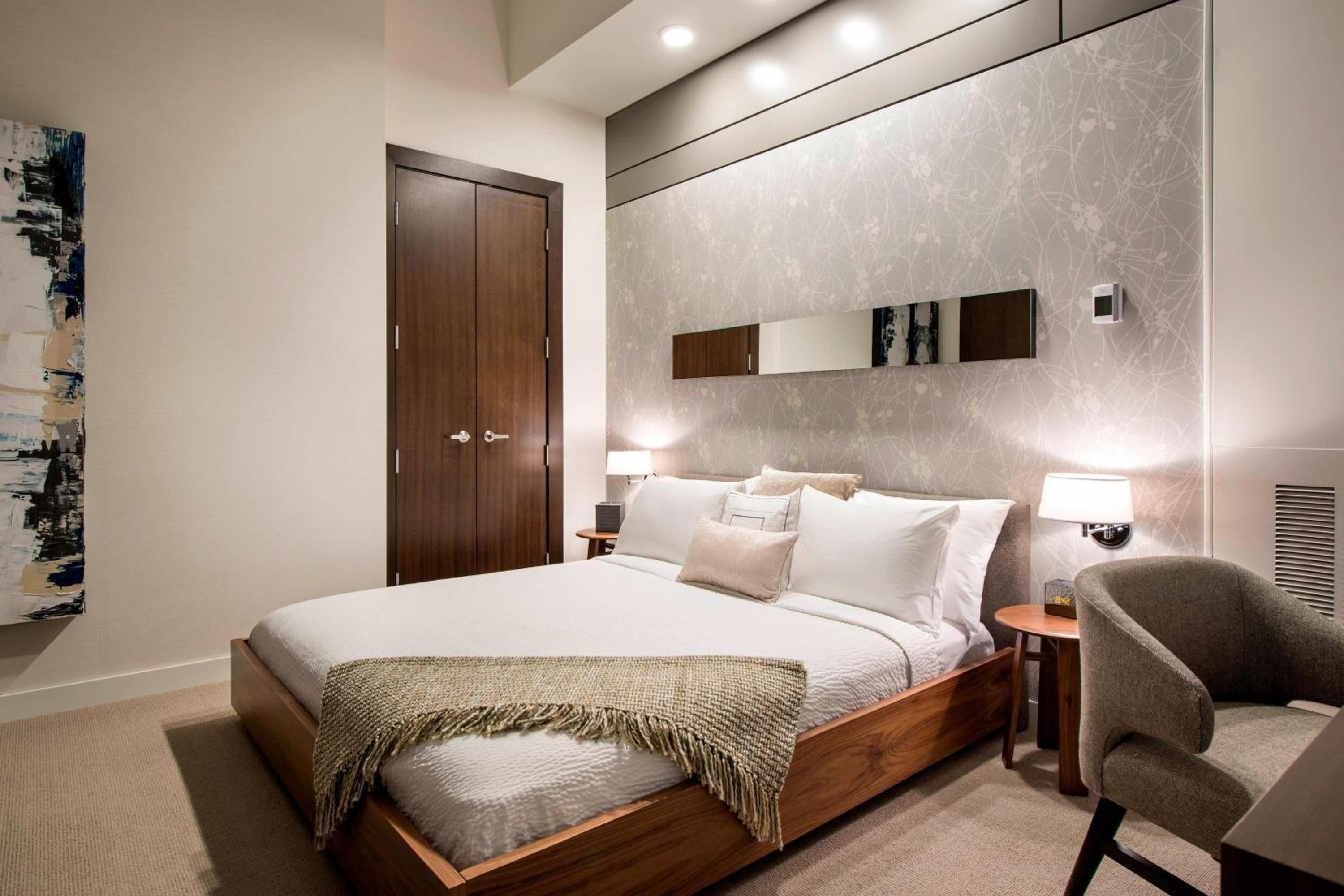 One-Bedroom Executive King Suite