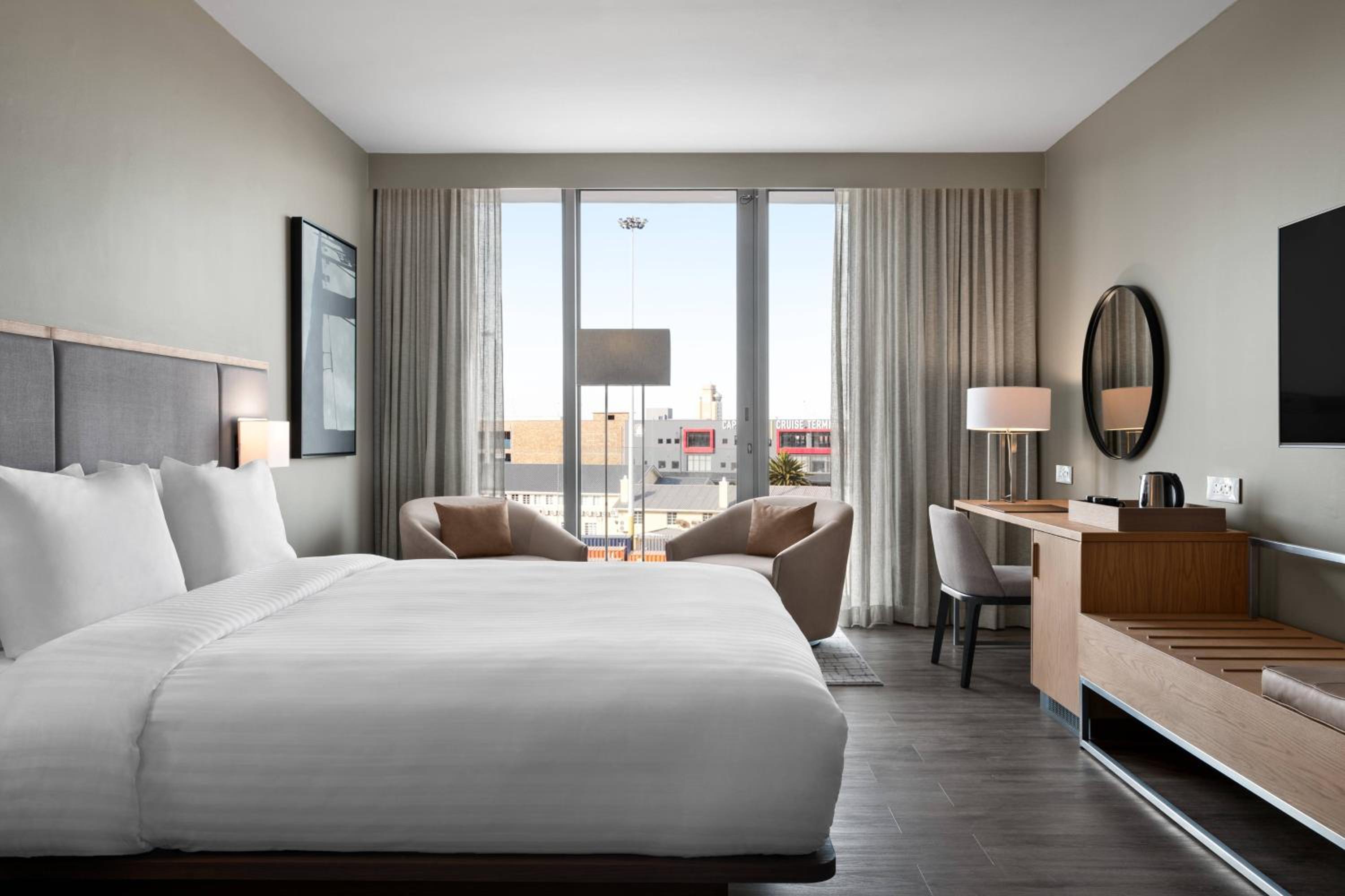 Standard Guest Room with King Bed and Harbor View
