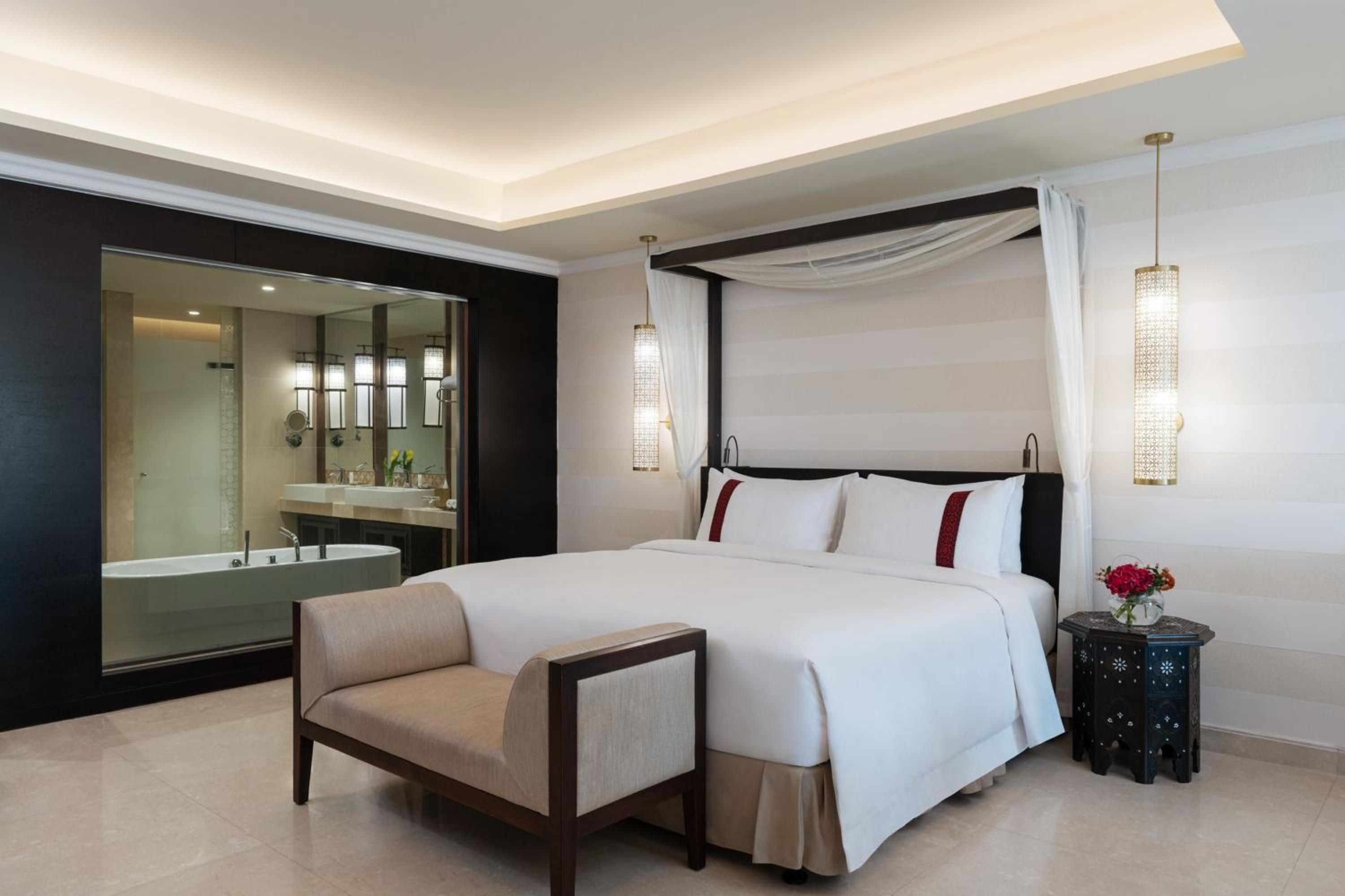 King Suite with Terrace and Sea View - Beachfront Access