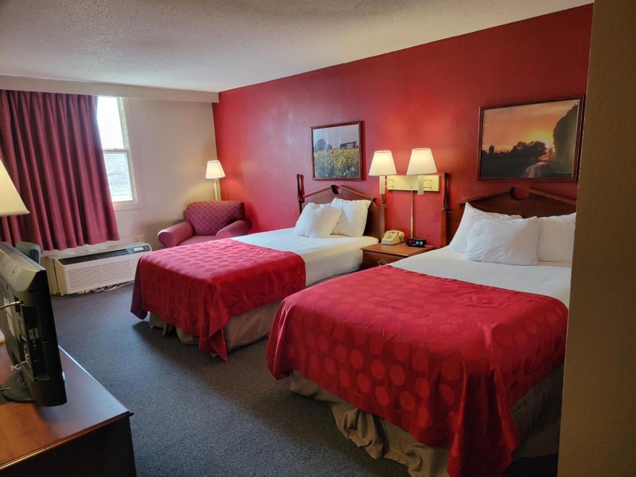 Double Room with Two Double Beds -Non-Smoking - Photo 1