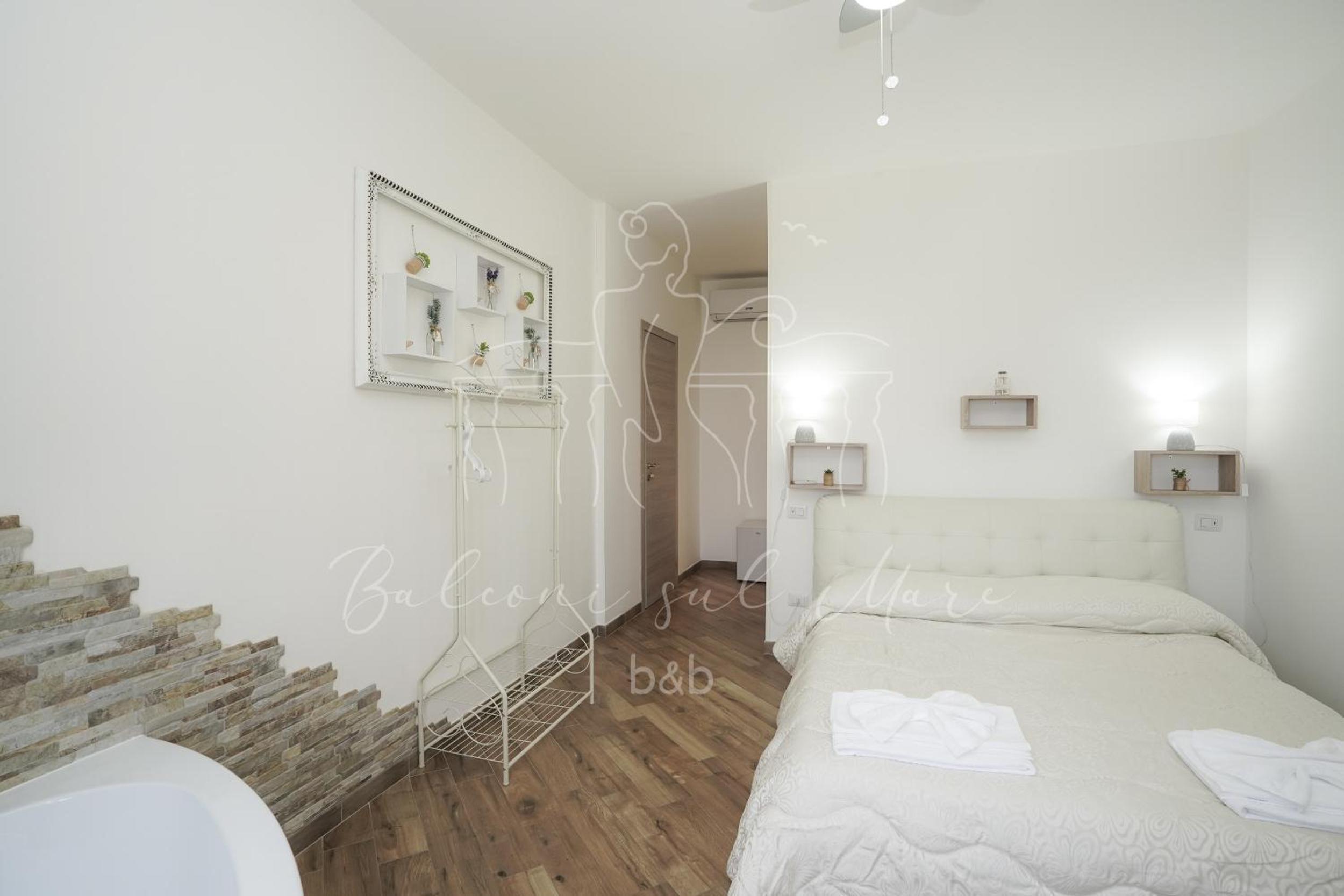 Deluxe Double Room with Hydromassage - Photo 11