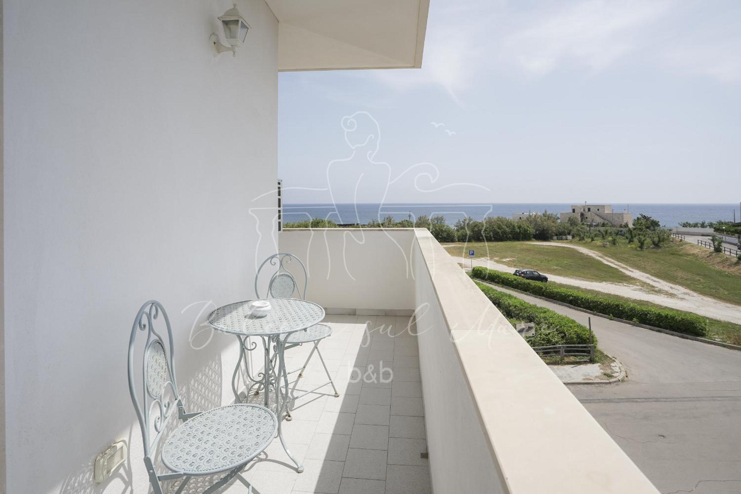 Double Room with Balcony and Sea View photo 2