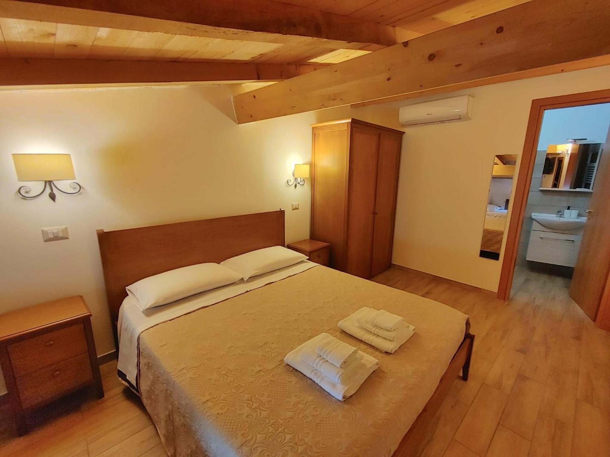 Triple Room with Private Bathroom photo 3