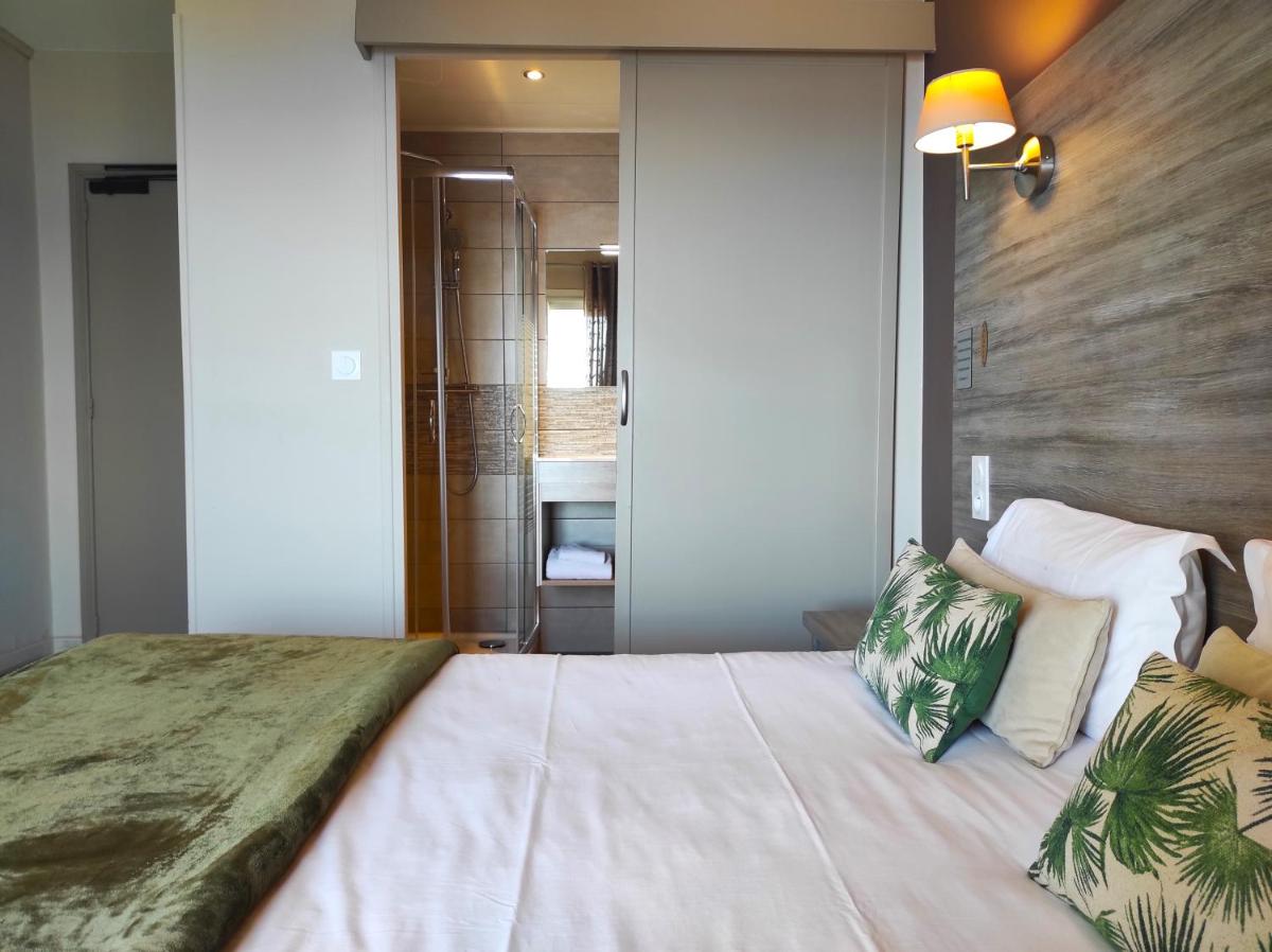 Superior Double Room with Sea View photo 1