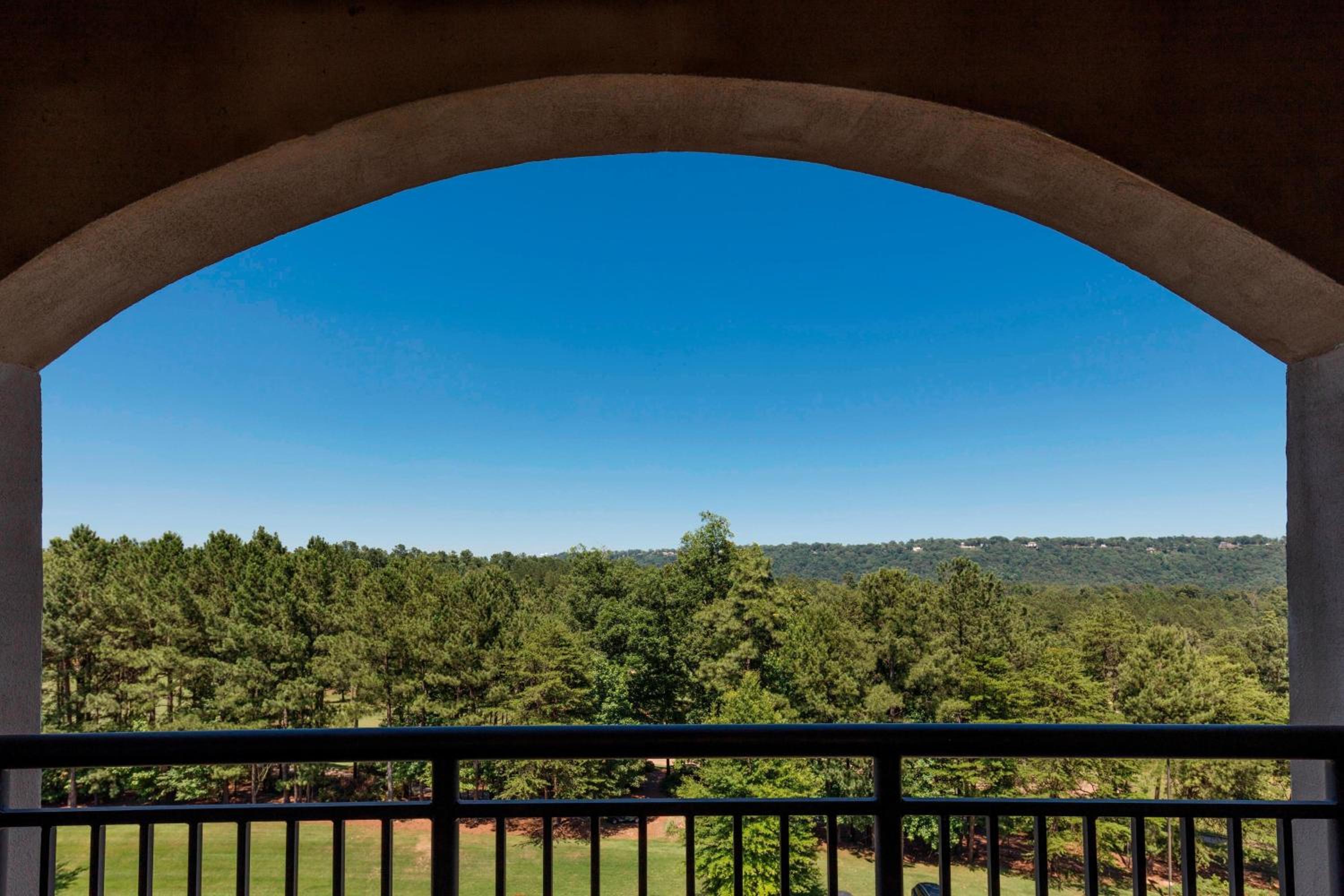 Guest room, 1 King, Resort view, Balcony - Photo 5