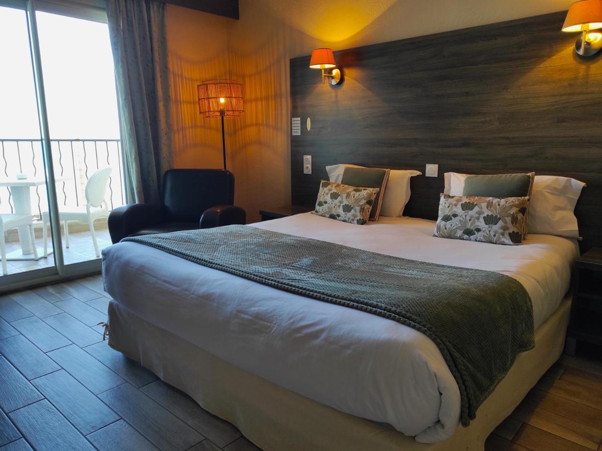 Junior Suite with Sea View photo 3