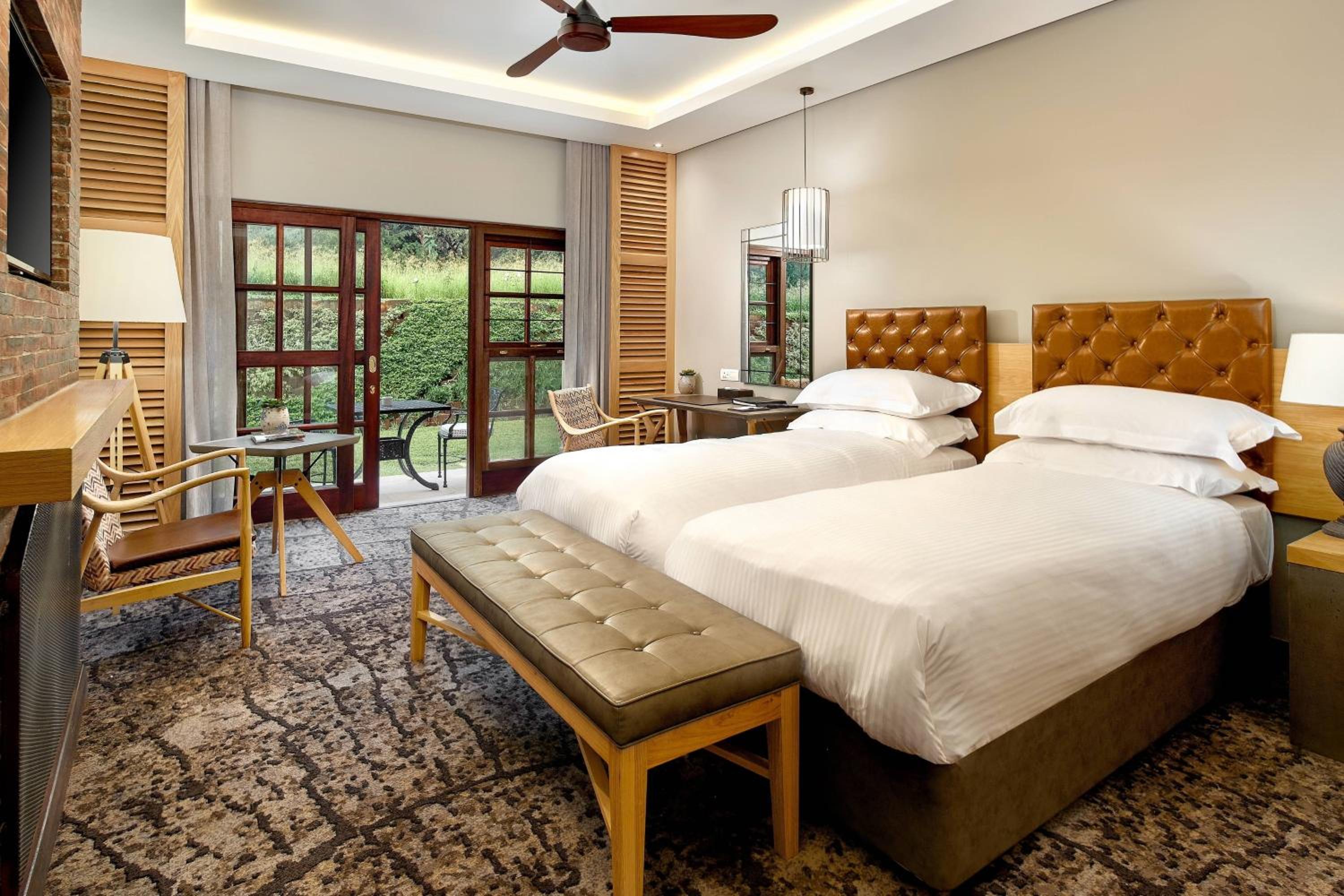Guest room, 1 King, Forest view, Patio  - Photo 7