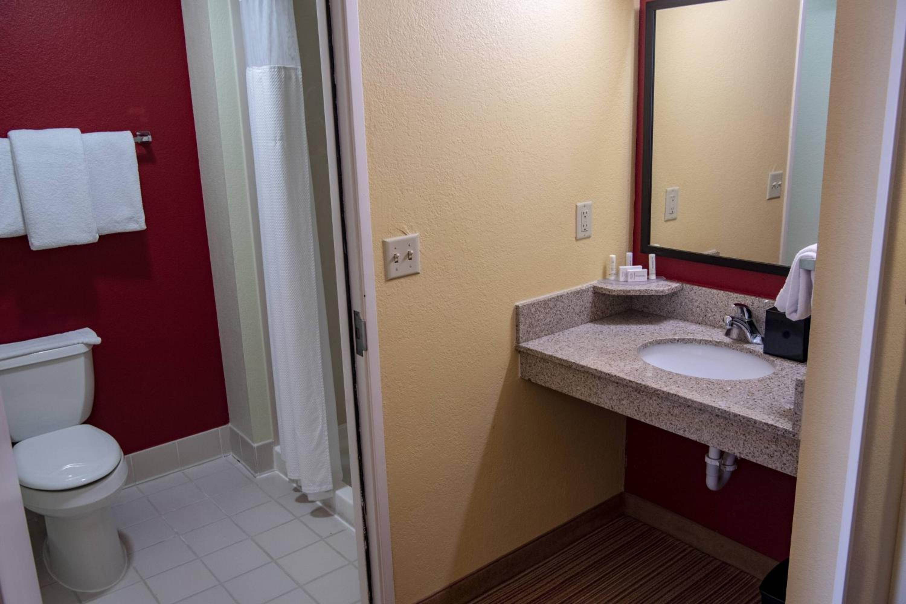King Room with Roll-in Shower - Mobility and Hearing Accessible