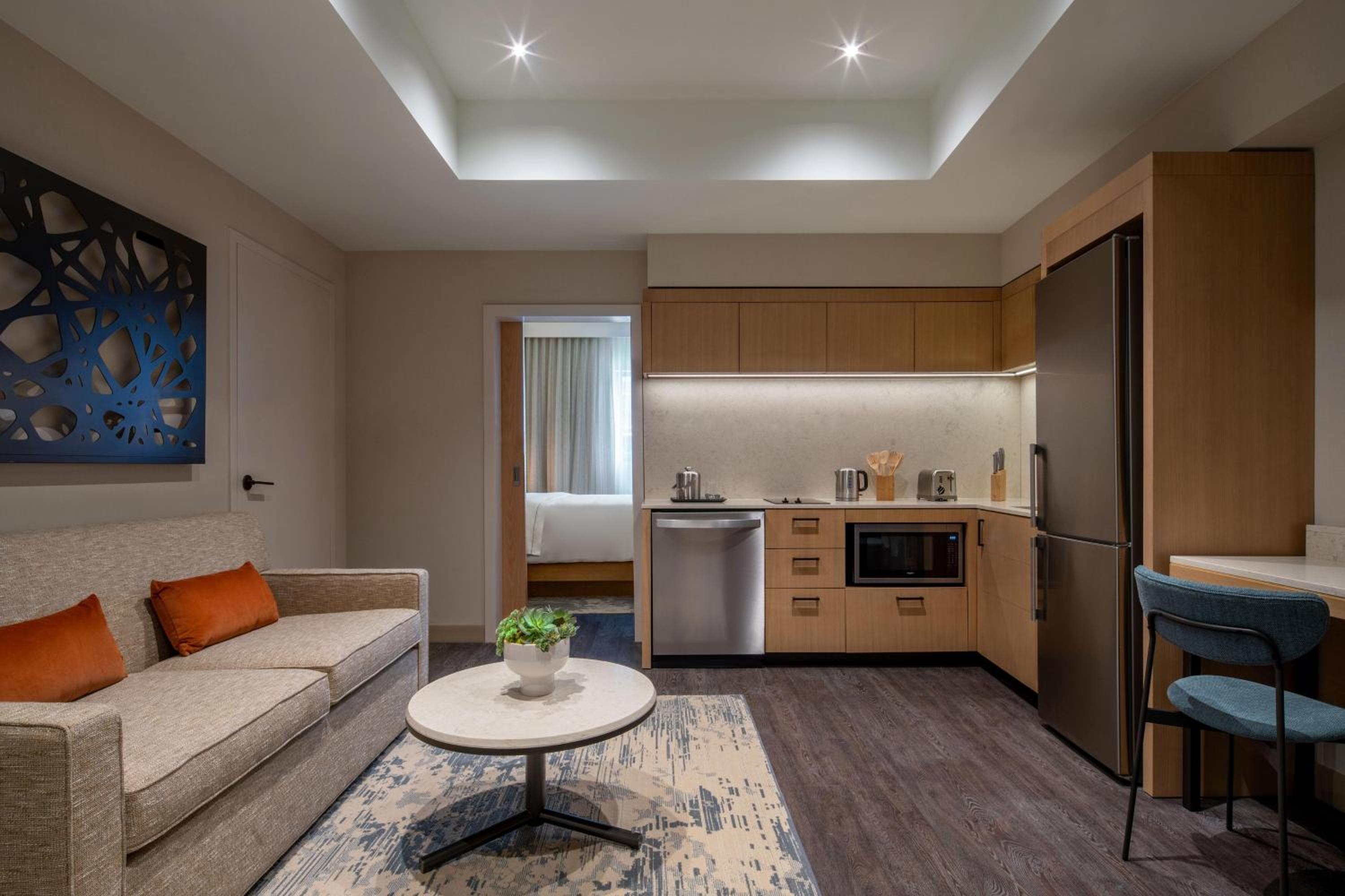 King Suite with Sofa Bed and Kitchenette - Photo 3