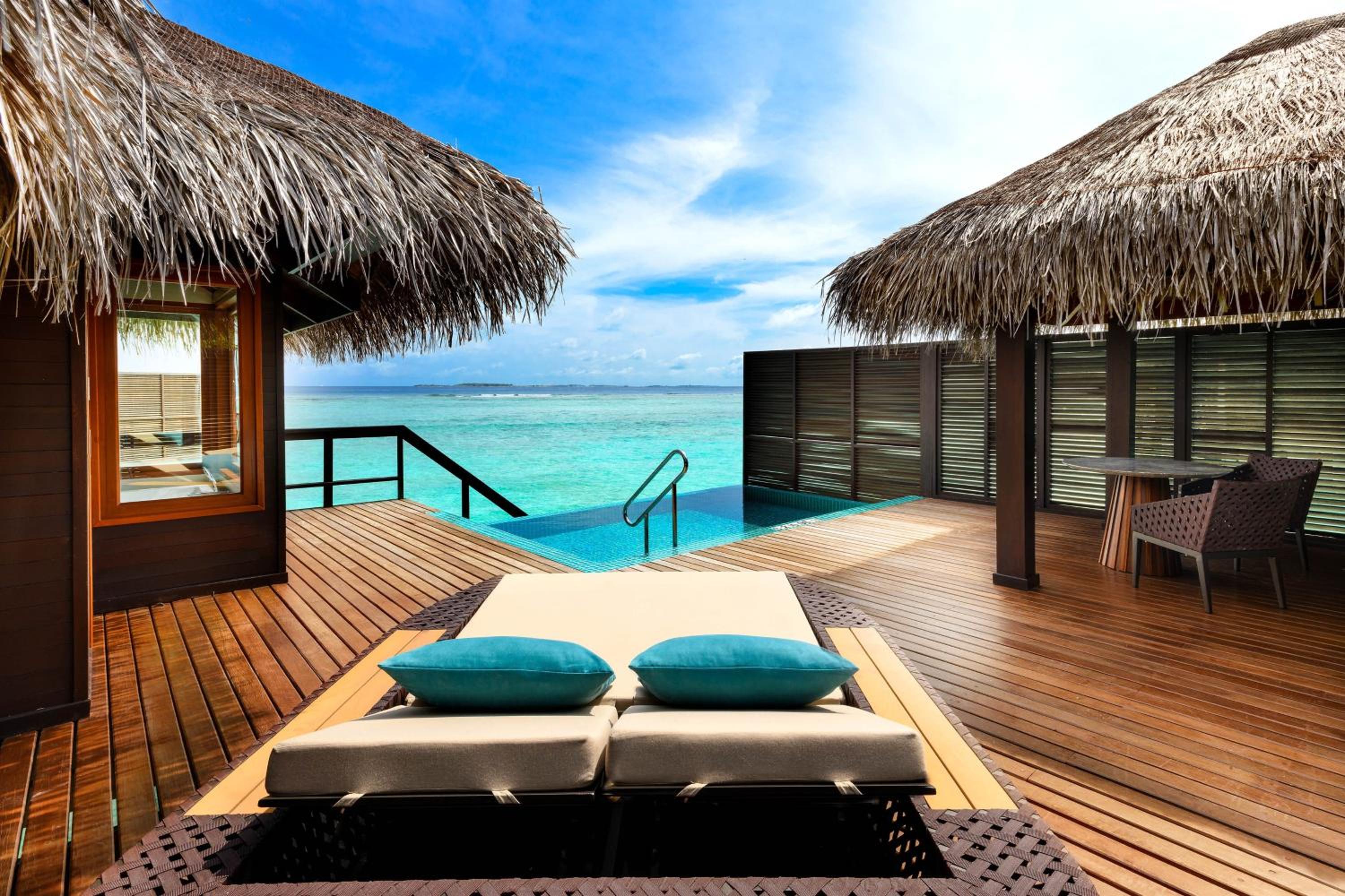 Water King Villa with Plunge Pool and Ocean View photo 3