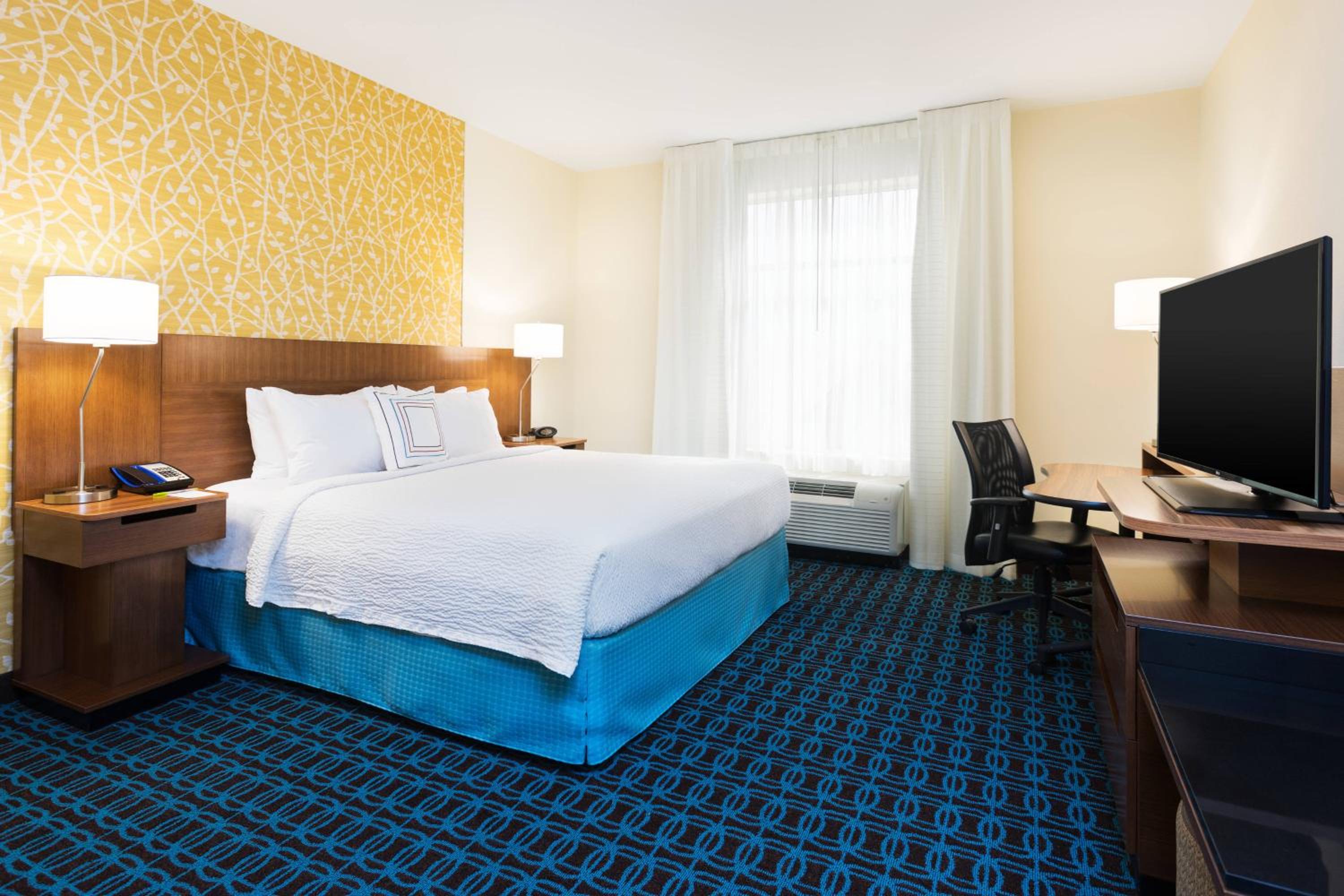King Room with Roll-in Shower - Mobility and Hearing Accessible photo 1