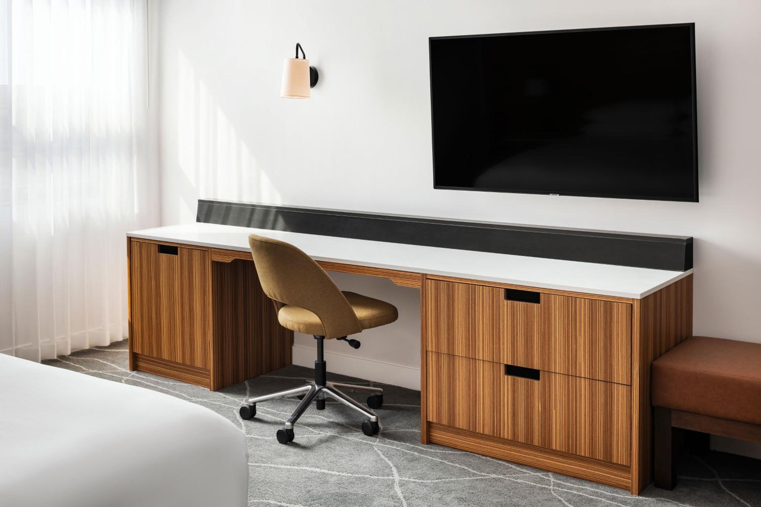 Standard King Room - Photo 1