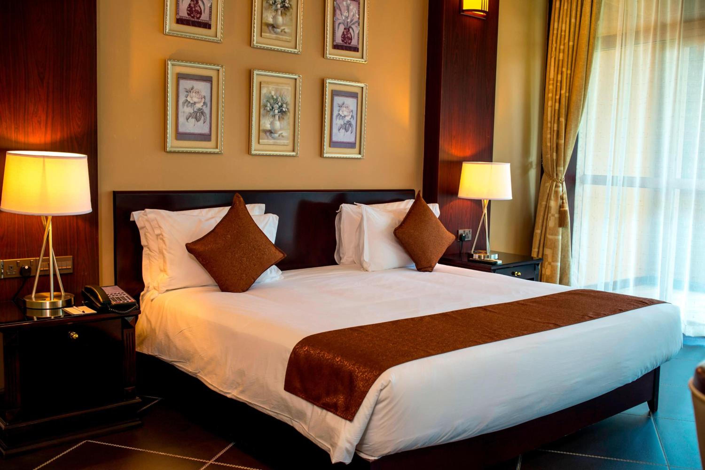 Executive Suite with Lake View photo 1