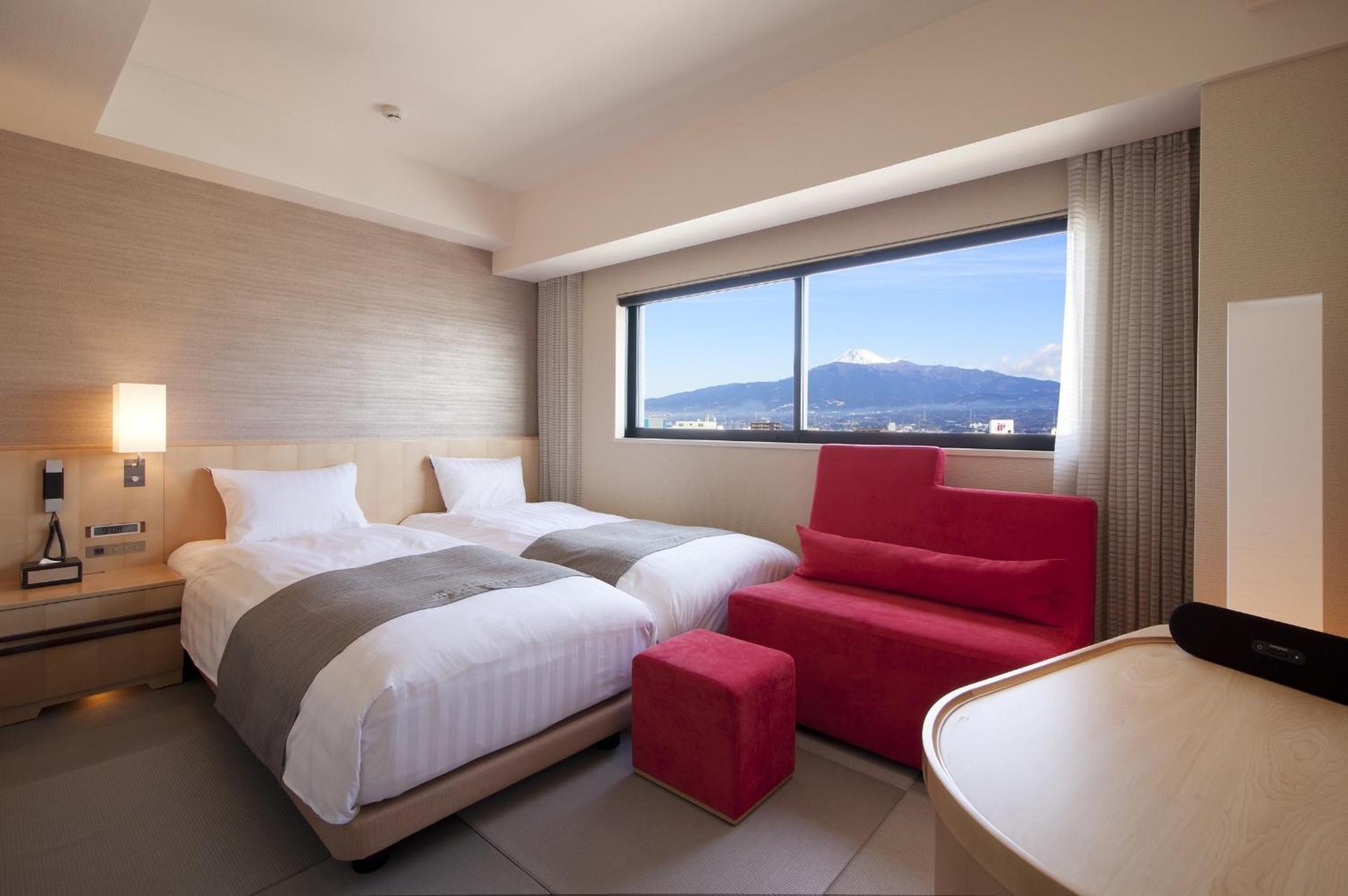 Twin Room with Private Bathroom