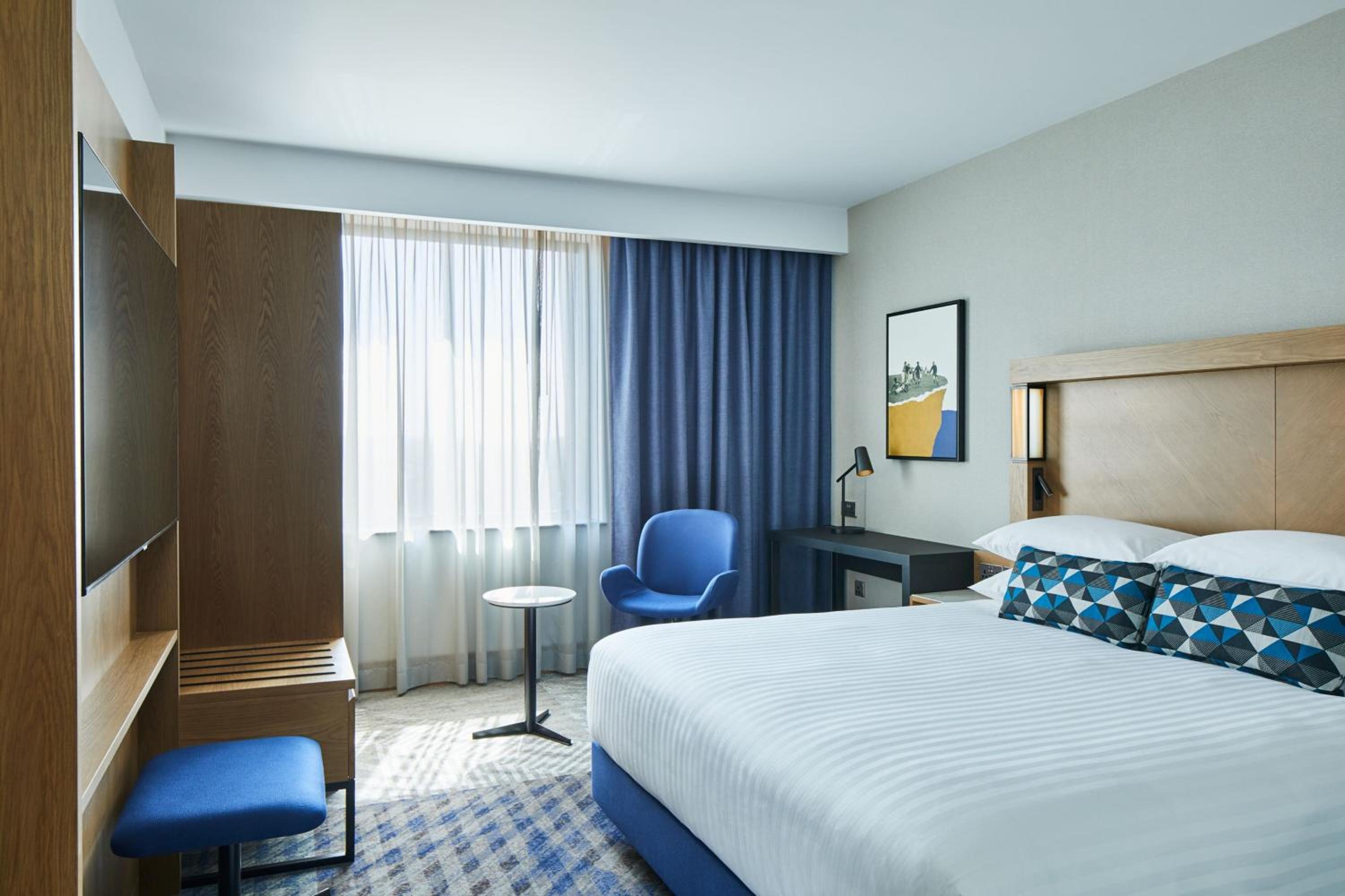 Deluxe King Room - Photo 1