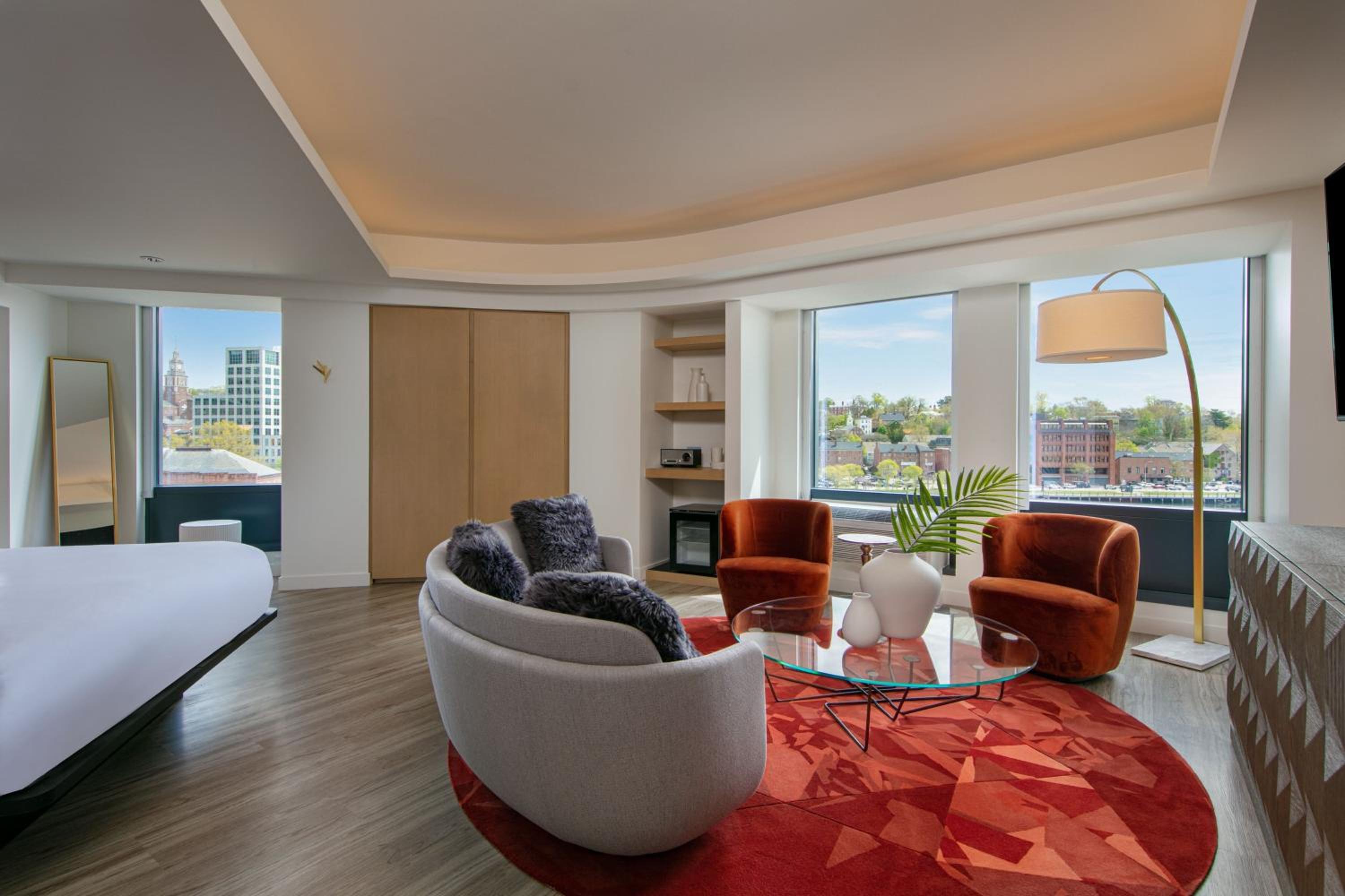 King Suite - Photo 3