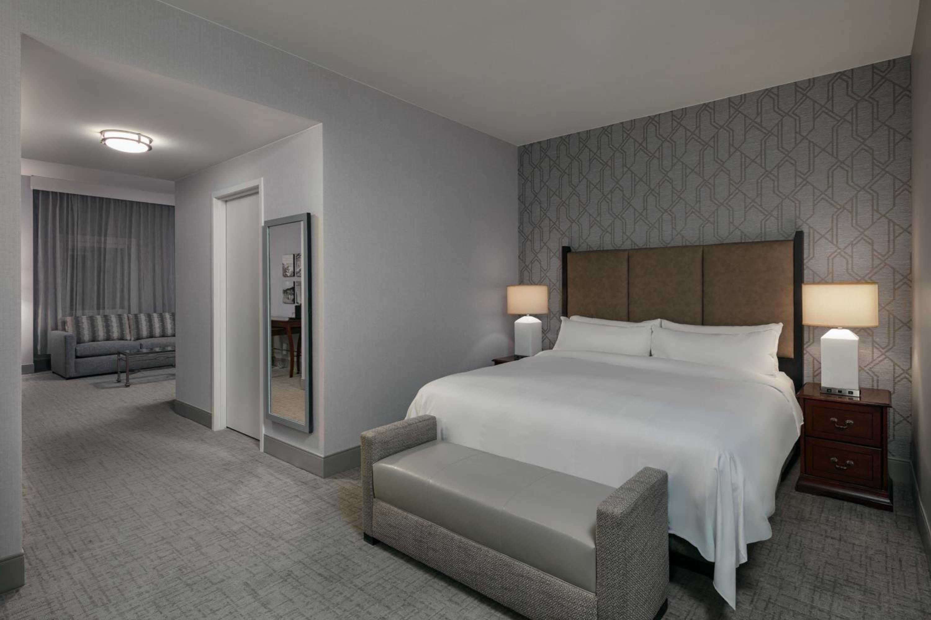 Junior King Suite