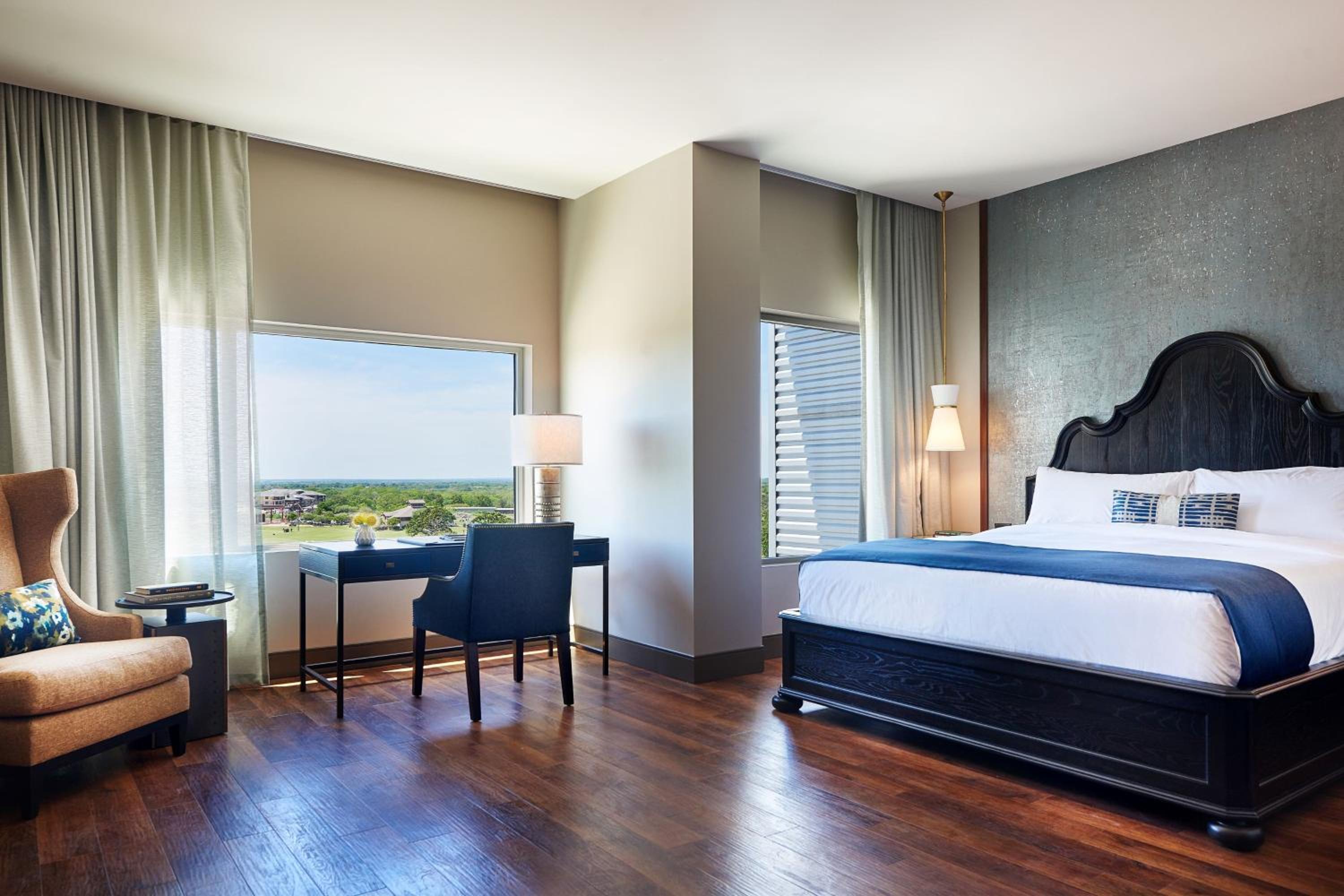 Executive King Room photo 2