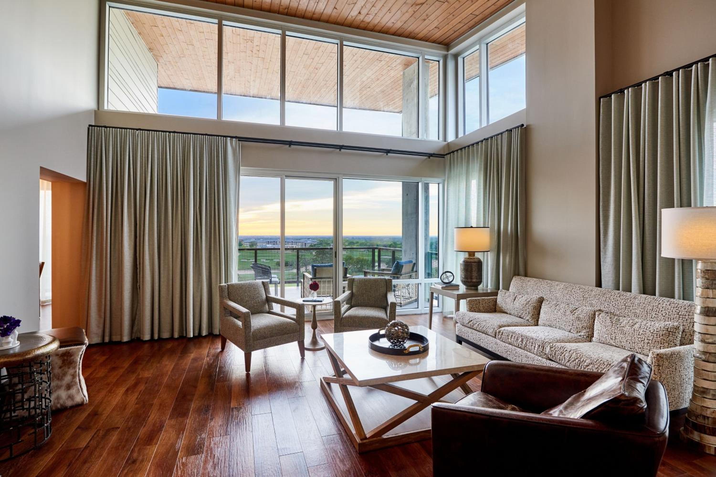 Lake Atlas King Suite photo 2