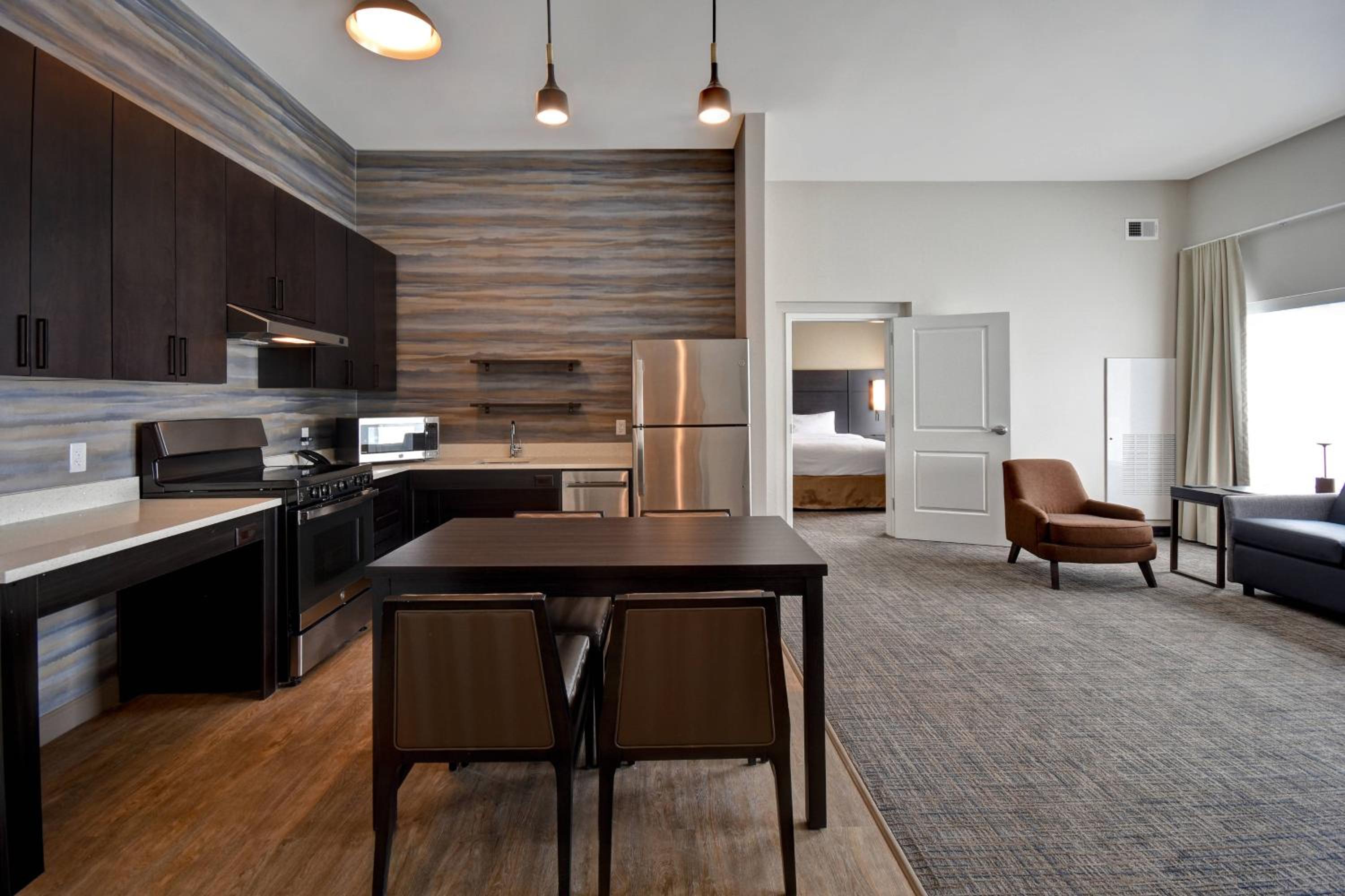 2 Bedroom Suite