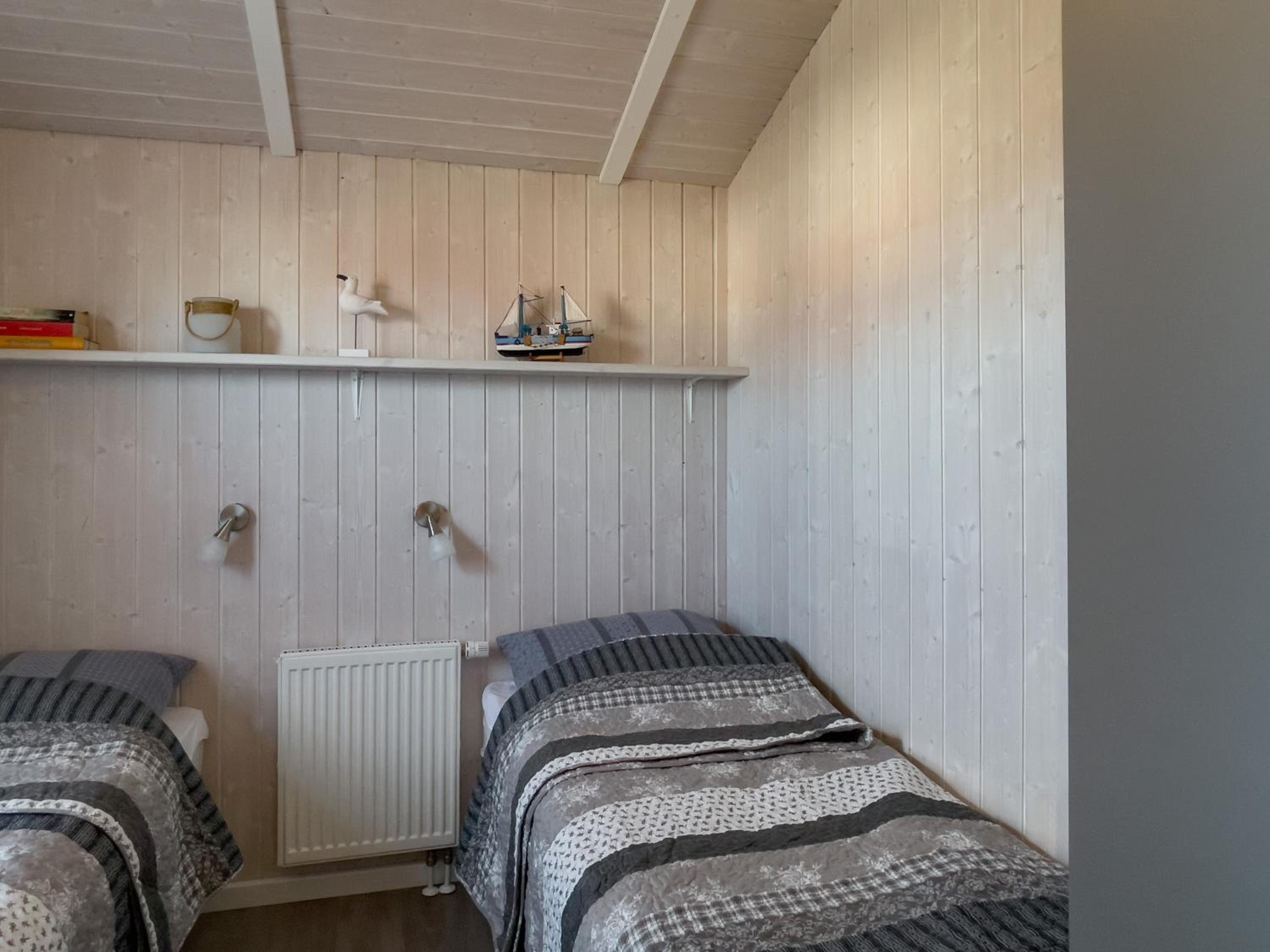 Two-Bedroom House photo 2
