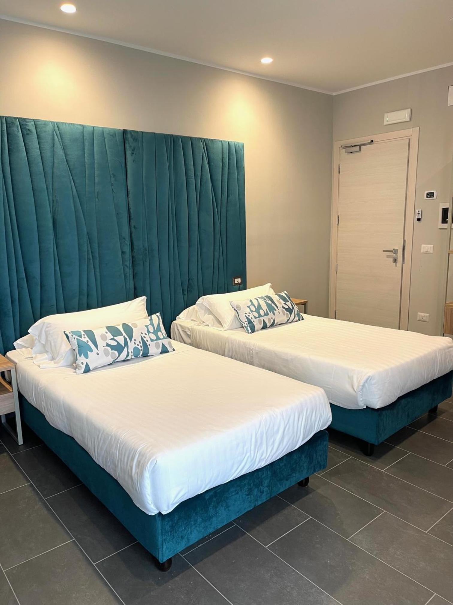 Comfort Twin Room - Photo 4