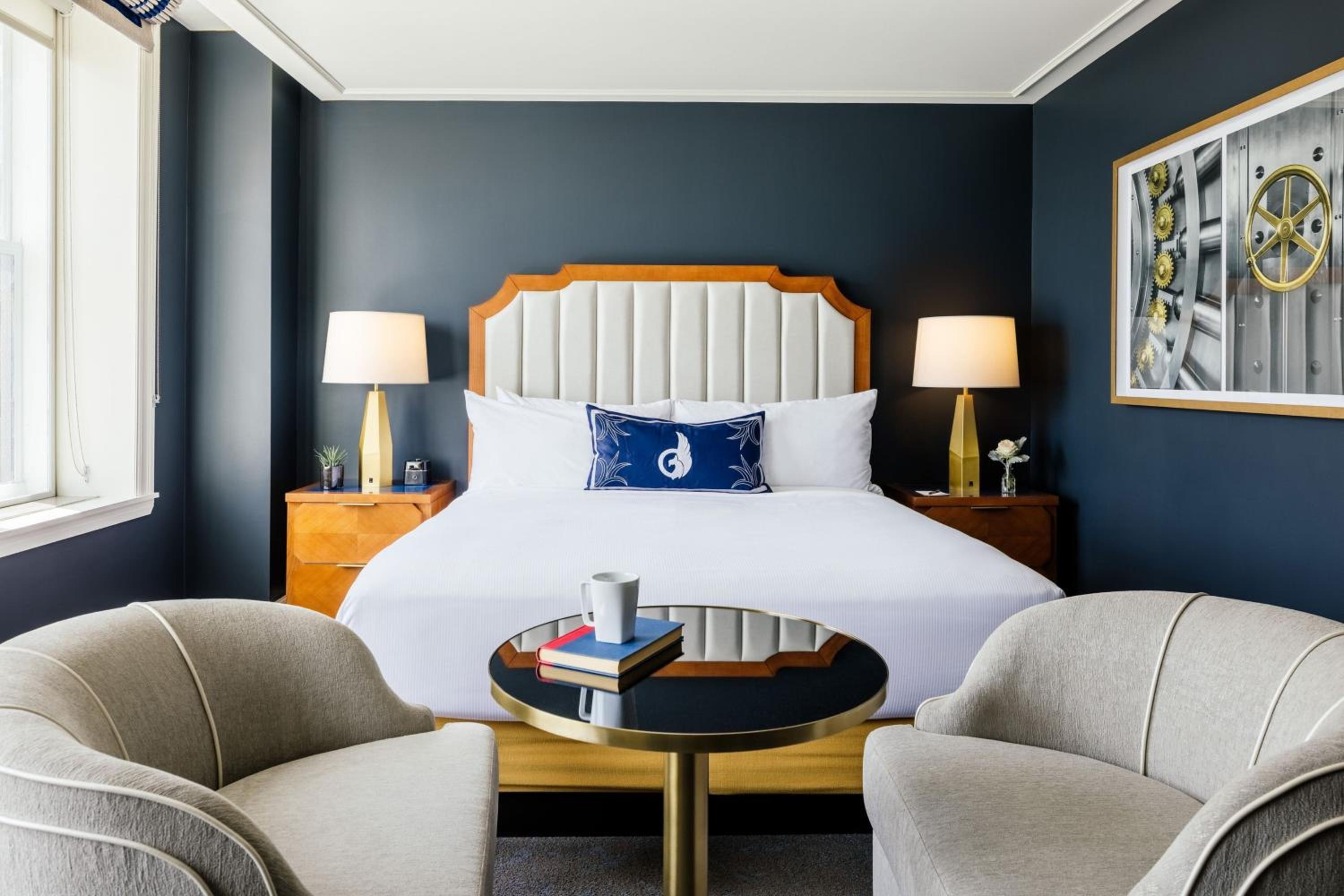 Executive King Room - Photo 2