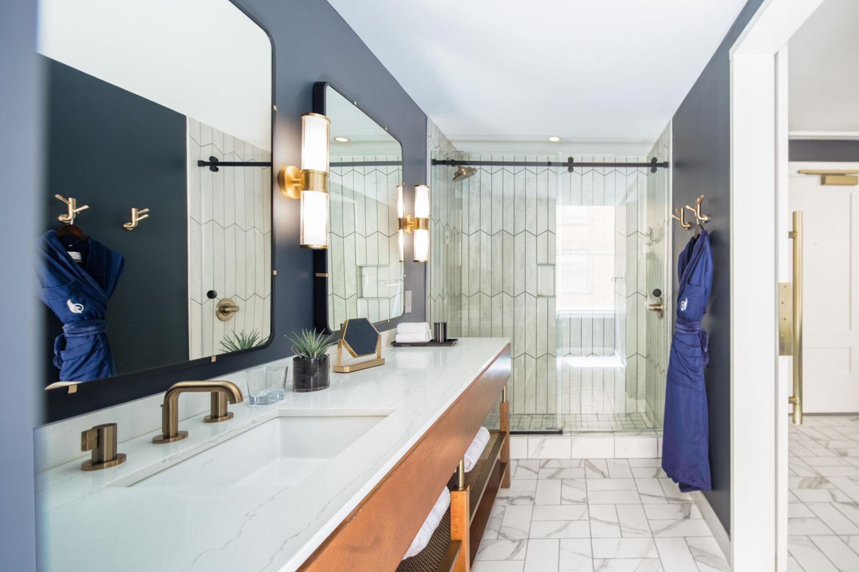 Executive King Room - Photo 6