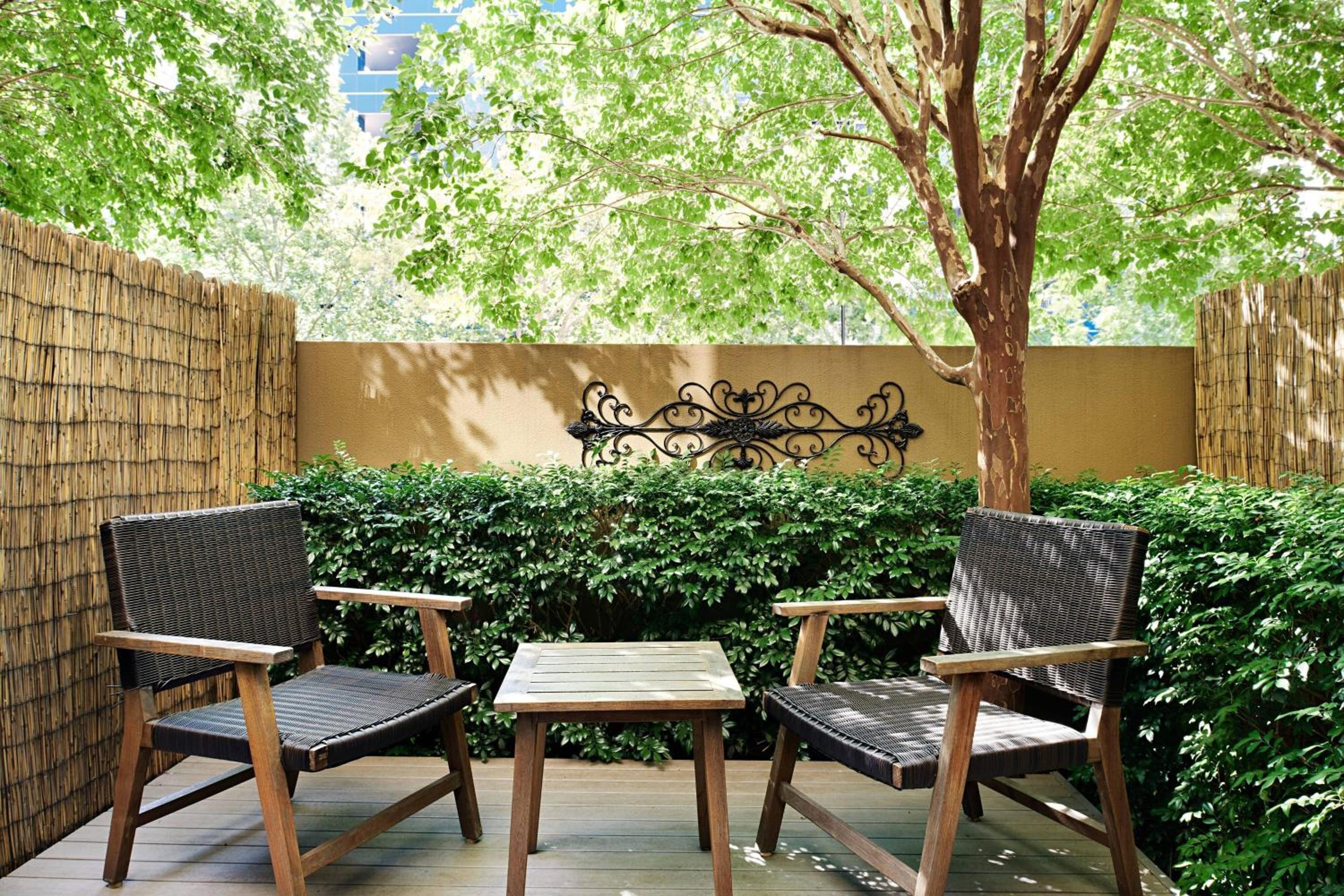Balcony Guest Room, Guest Room, 1 King