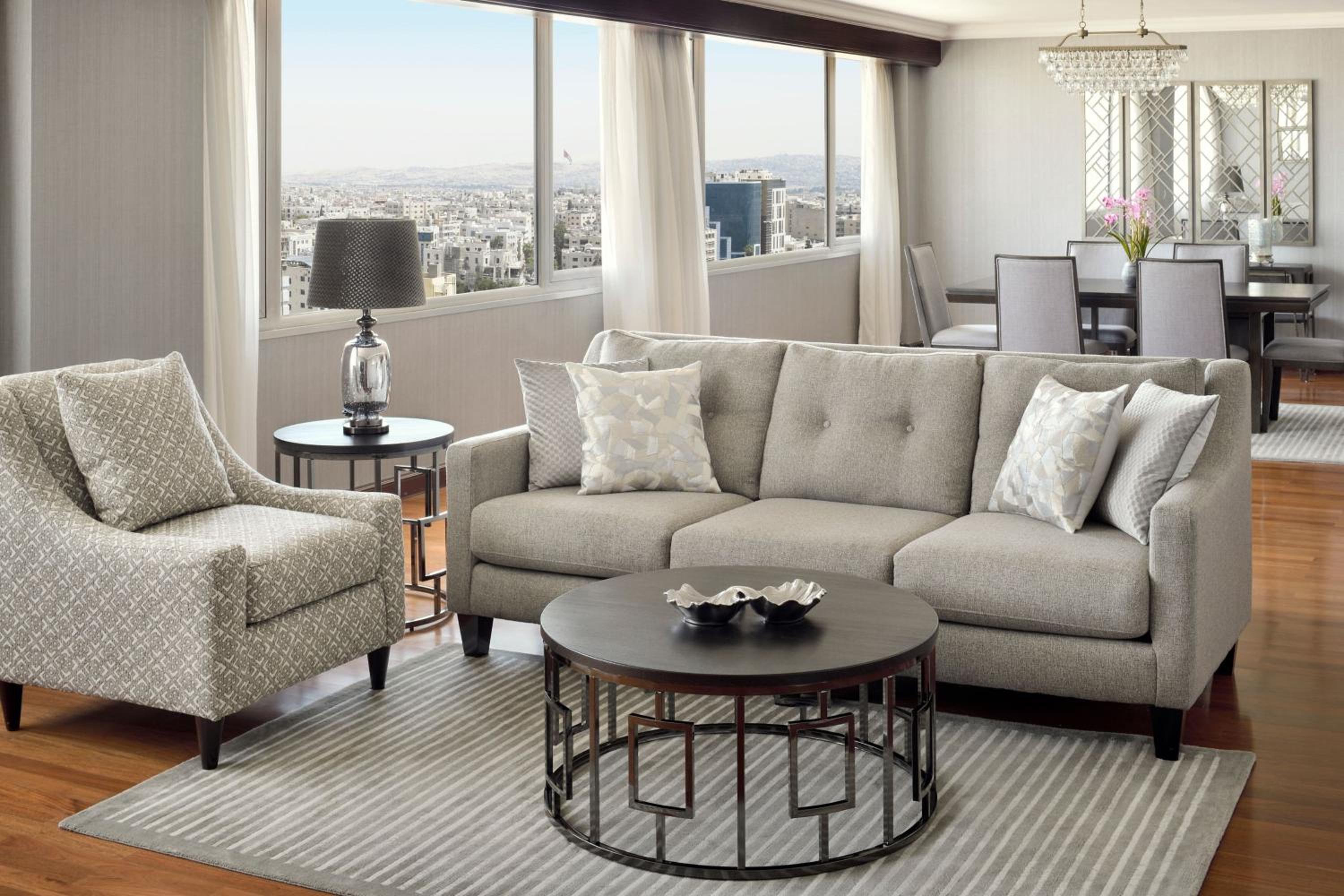 Royal Suite, 1 King - Photo 5