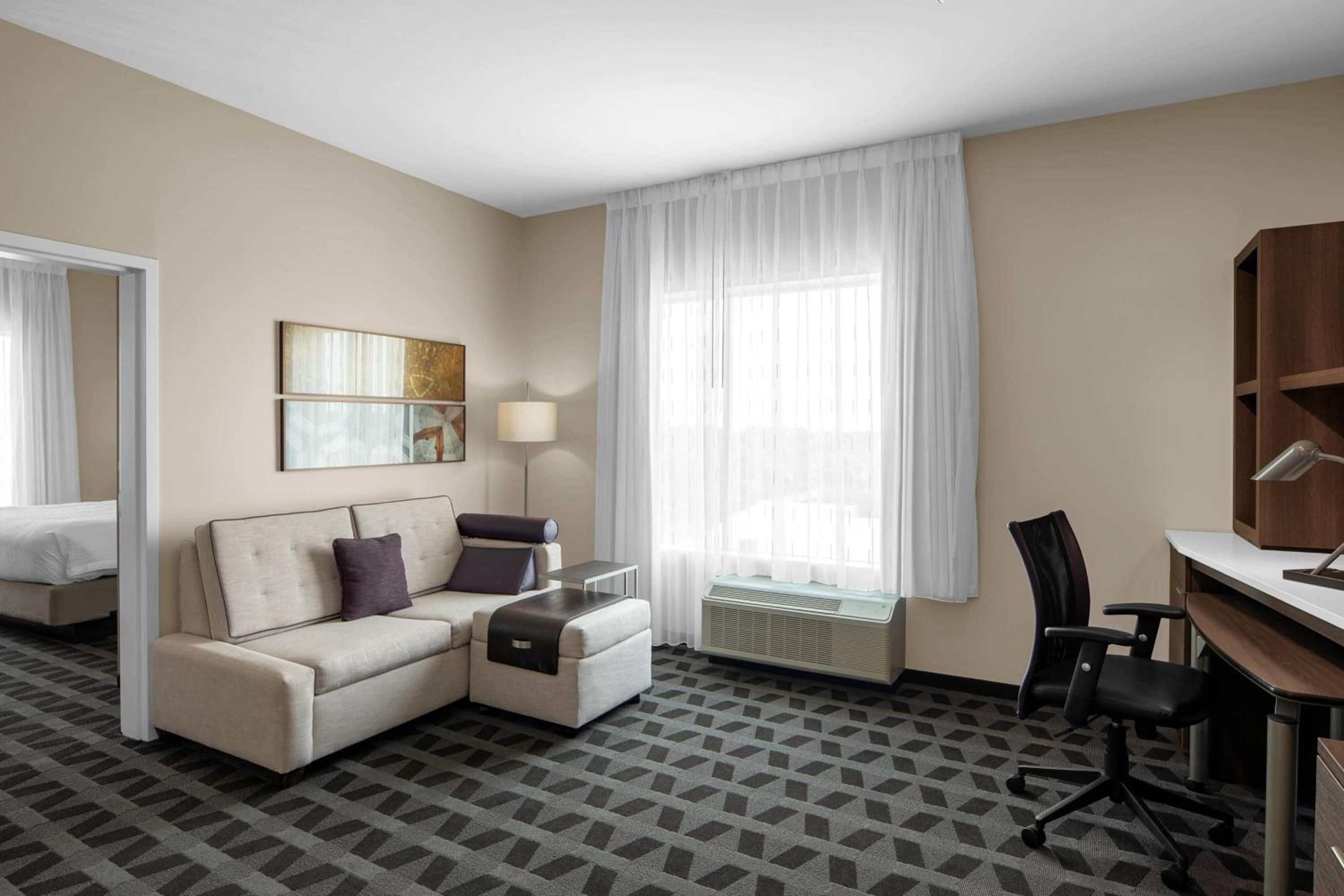 One-Bedroom Queen Suite with Sofa Bed - Mobility Accessible with Tub photo 2