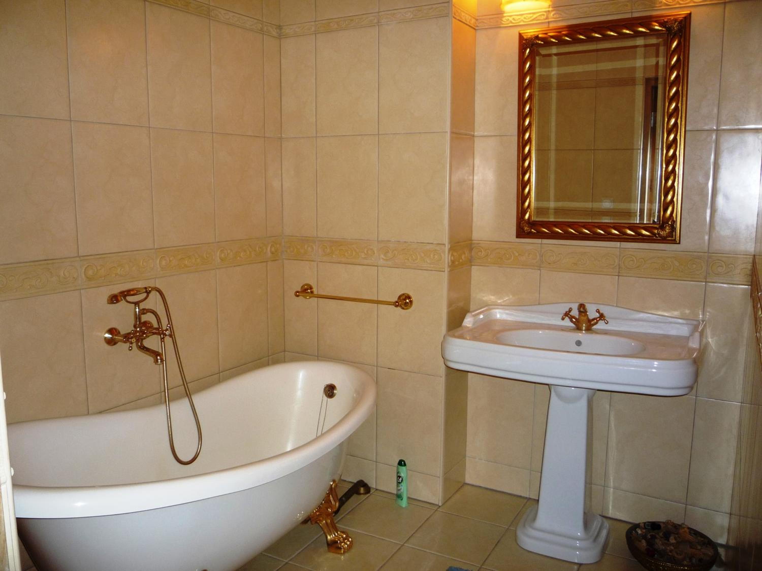 Three-Bedroom Apartment - Photo 2