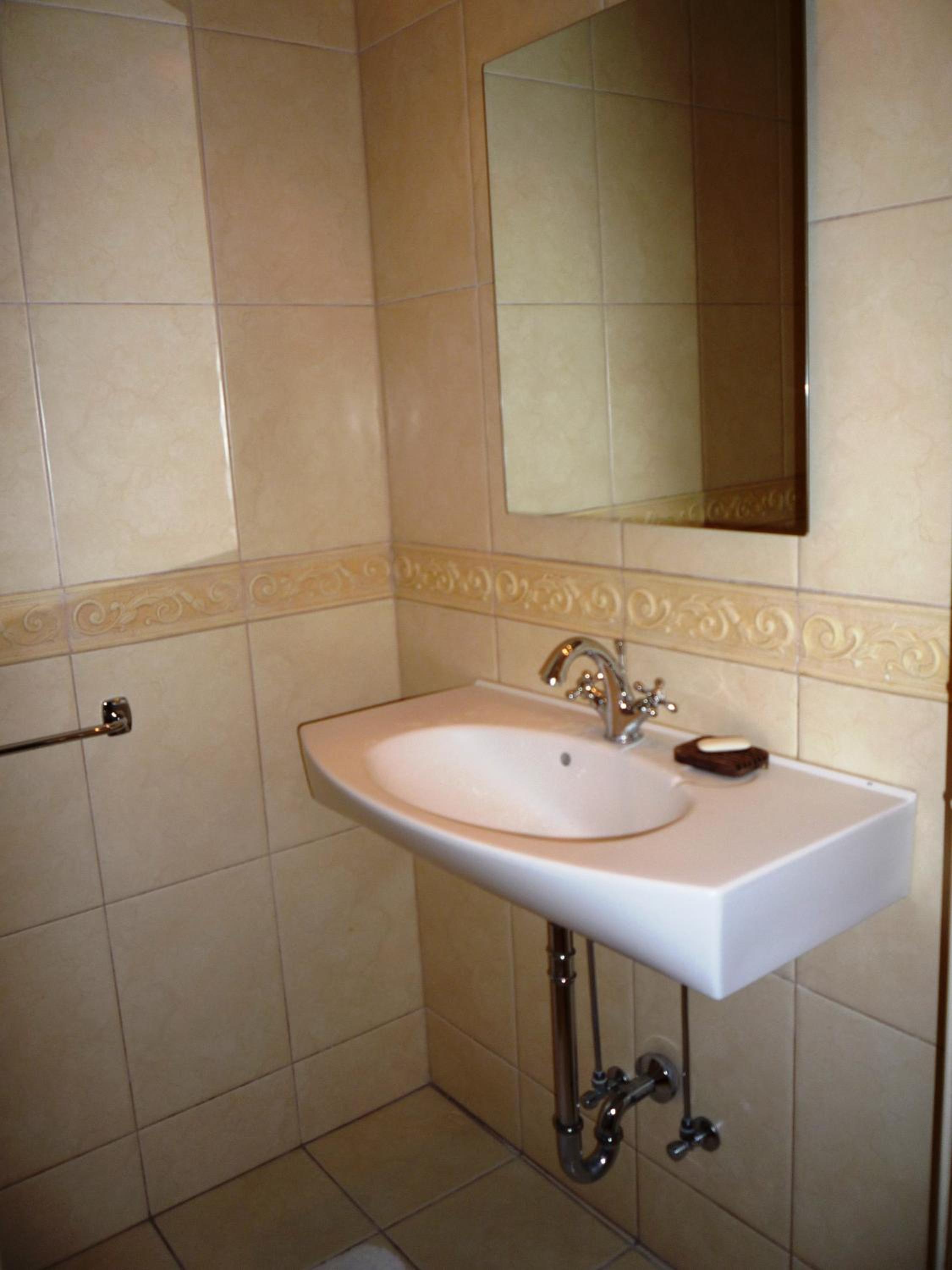 Three-Bedroom Apartment - Photo 13