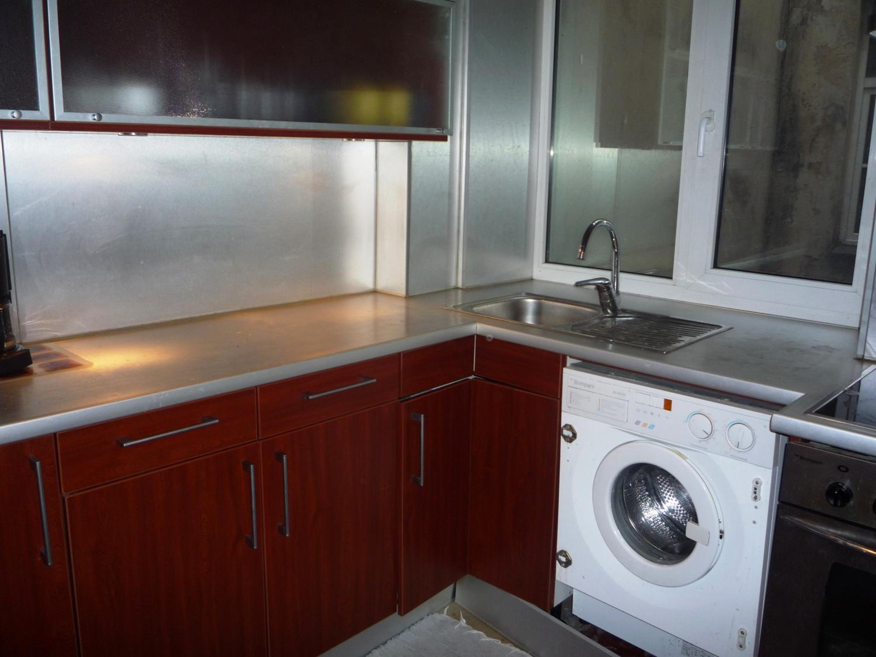 Three-Bedroom Apartment - Photo 15