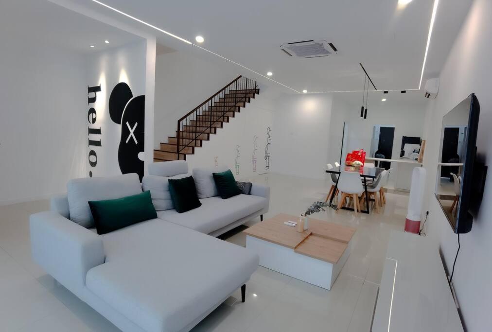 Four-Bedroom House photo 1
