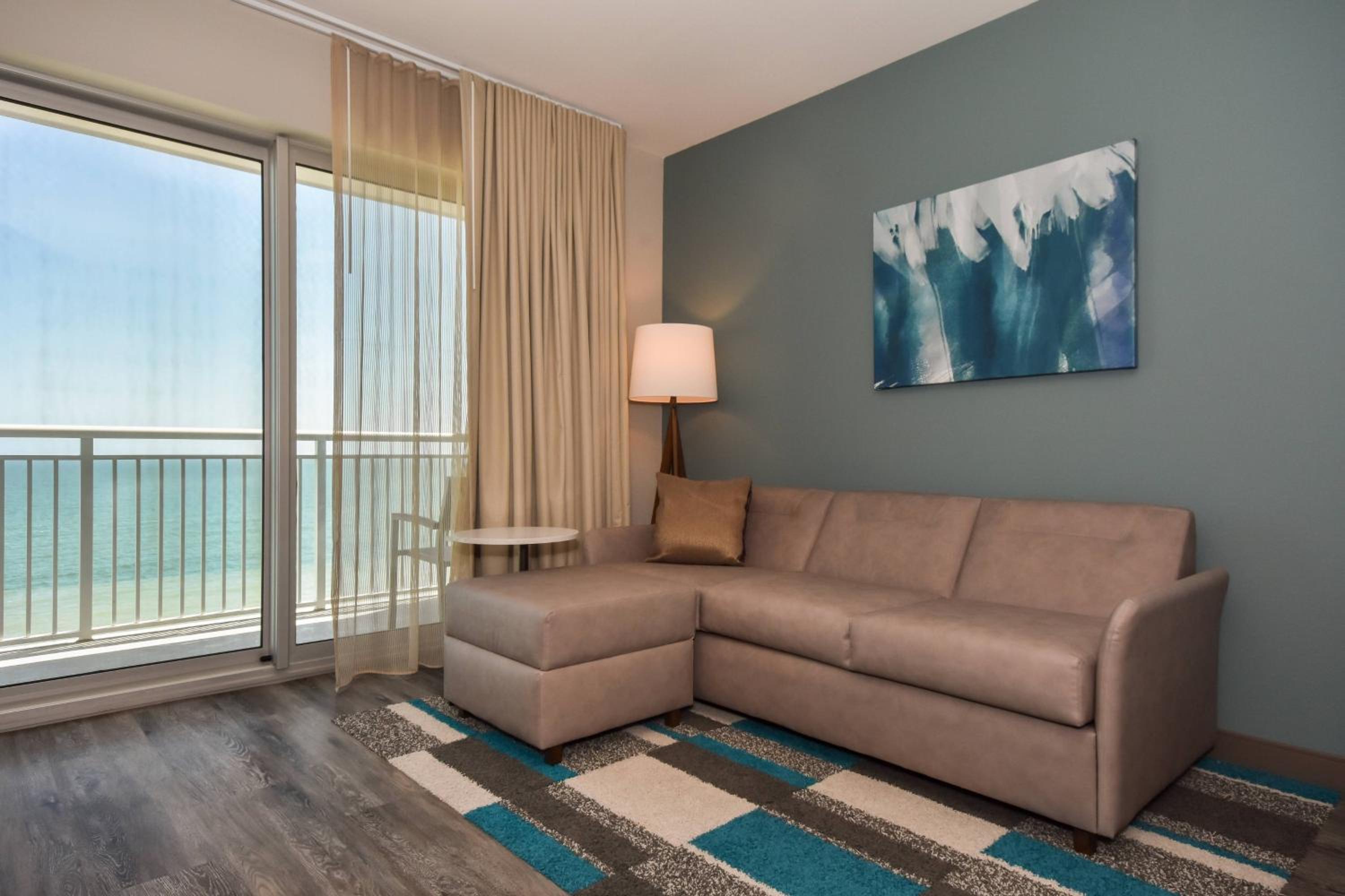 Oceanfront Studio Suite with Two Queen Beds, Sofa Bed and Balcony - Photo 2