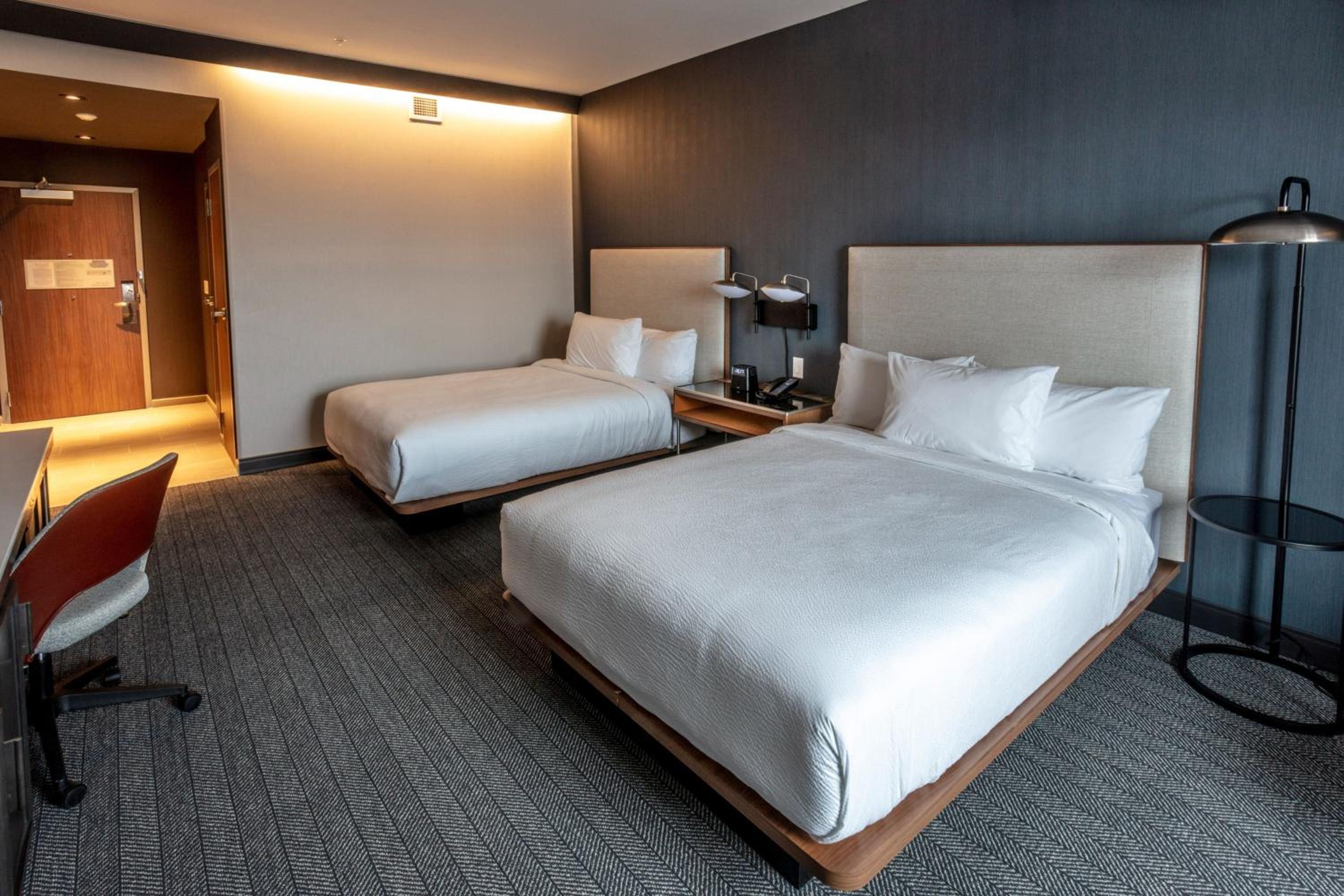 Double Queen Room - Photo 1